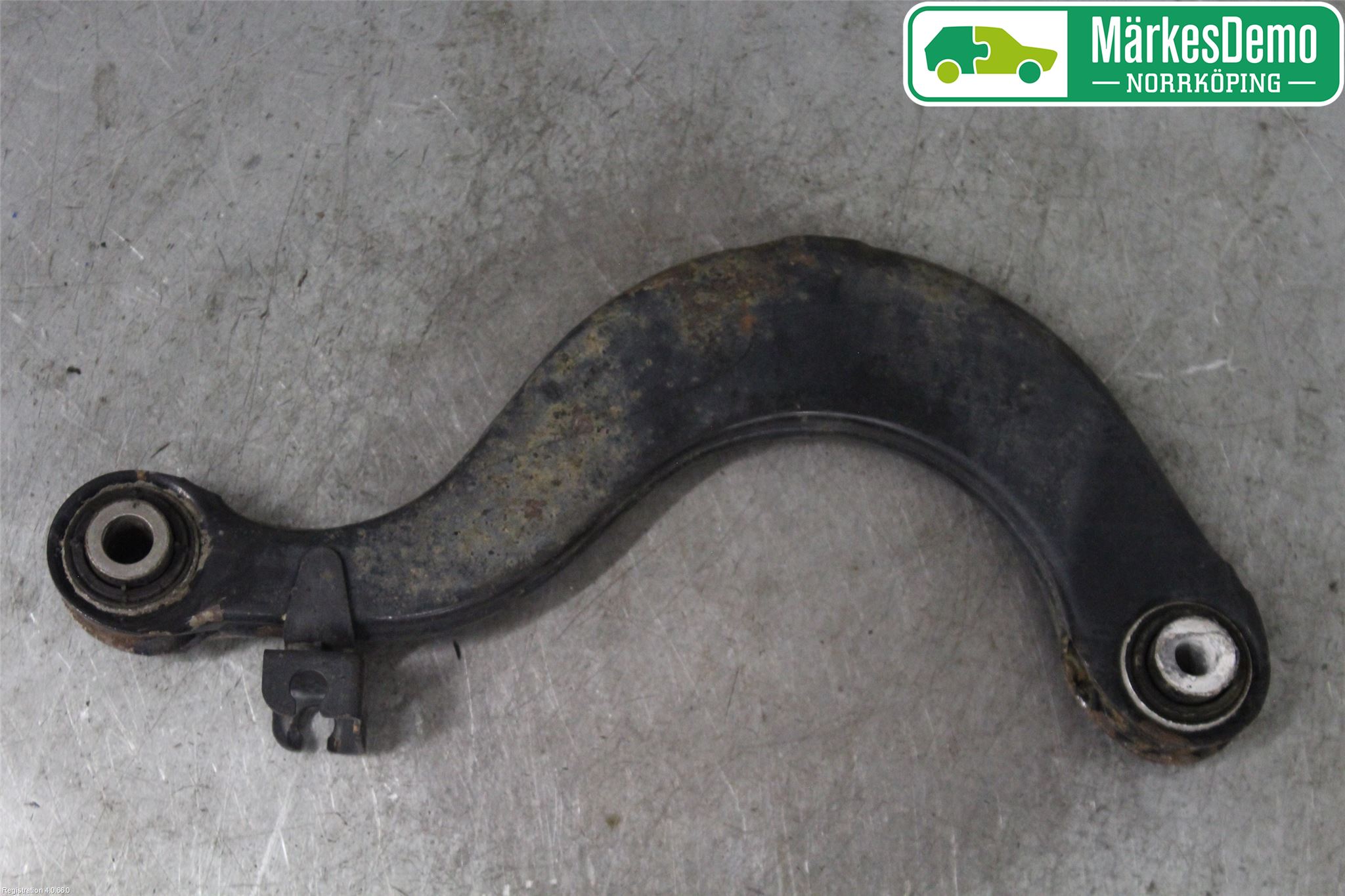 Volkswagen VW PASSAT 11-14 Bärarm Bak Övre Höger