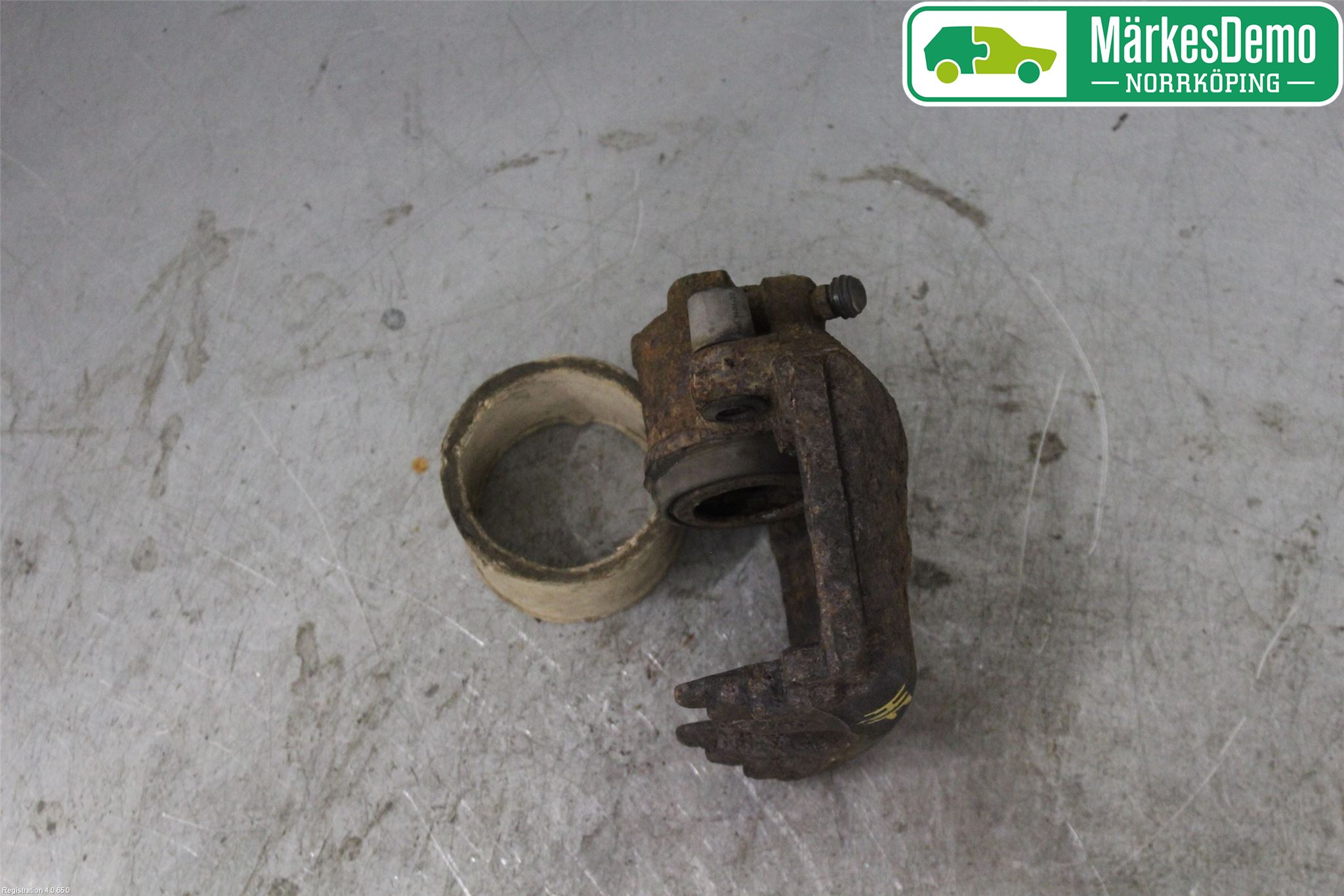 Volkswagen VW TOURAN 03-10 Bromsok Fram Höger