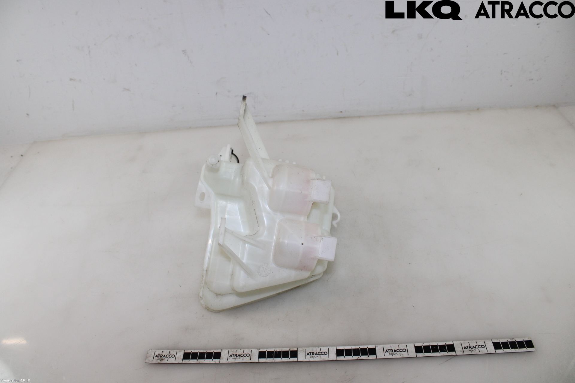 Toyota YARIS XP90 06-11 Spolartank Vindruta