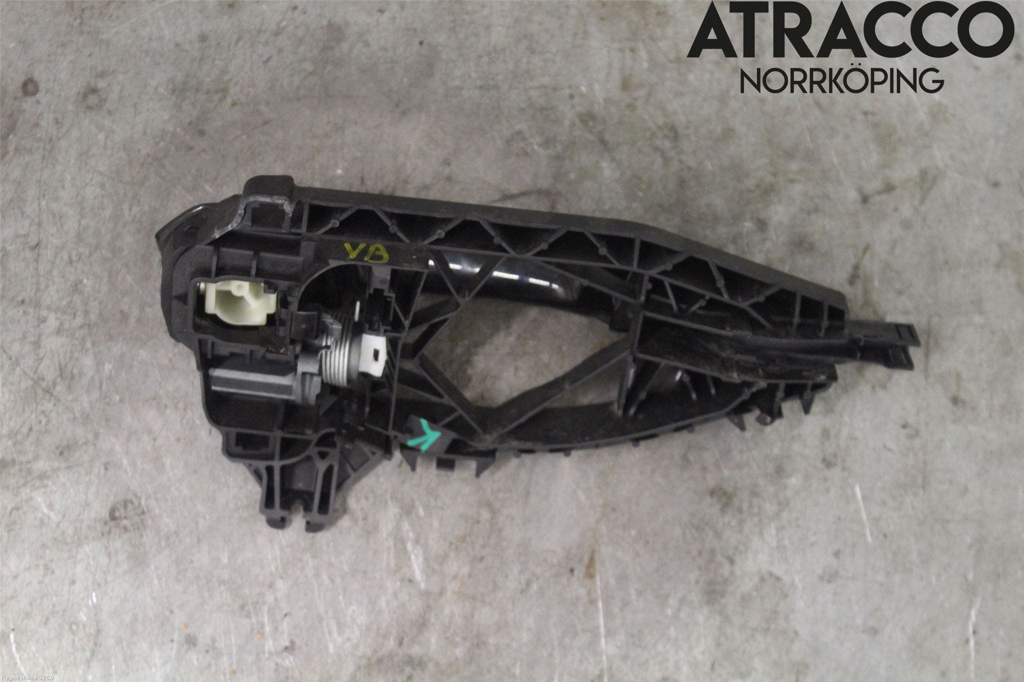 Audi A6 F2/C8 19- Dörrhandtag Yttre Vä