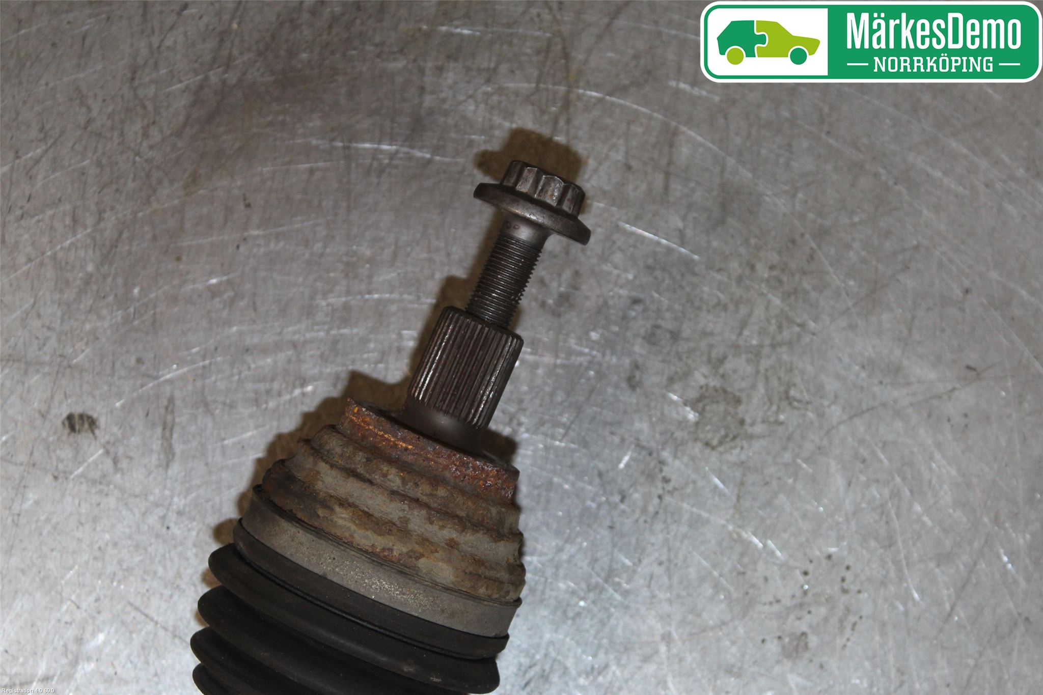 Volkswagen VW SCIROCCO 09-17 Drivaxel Fram Vänster