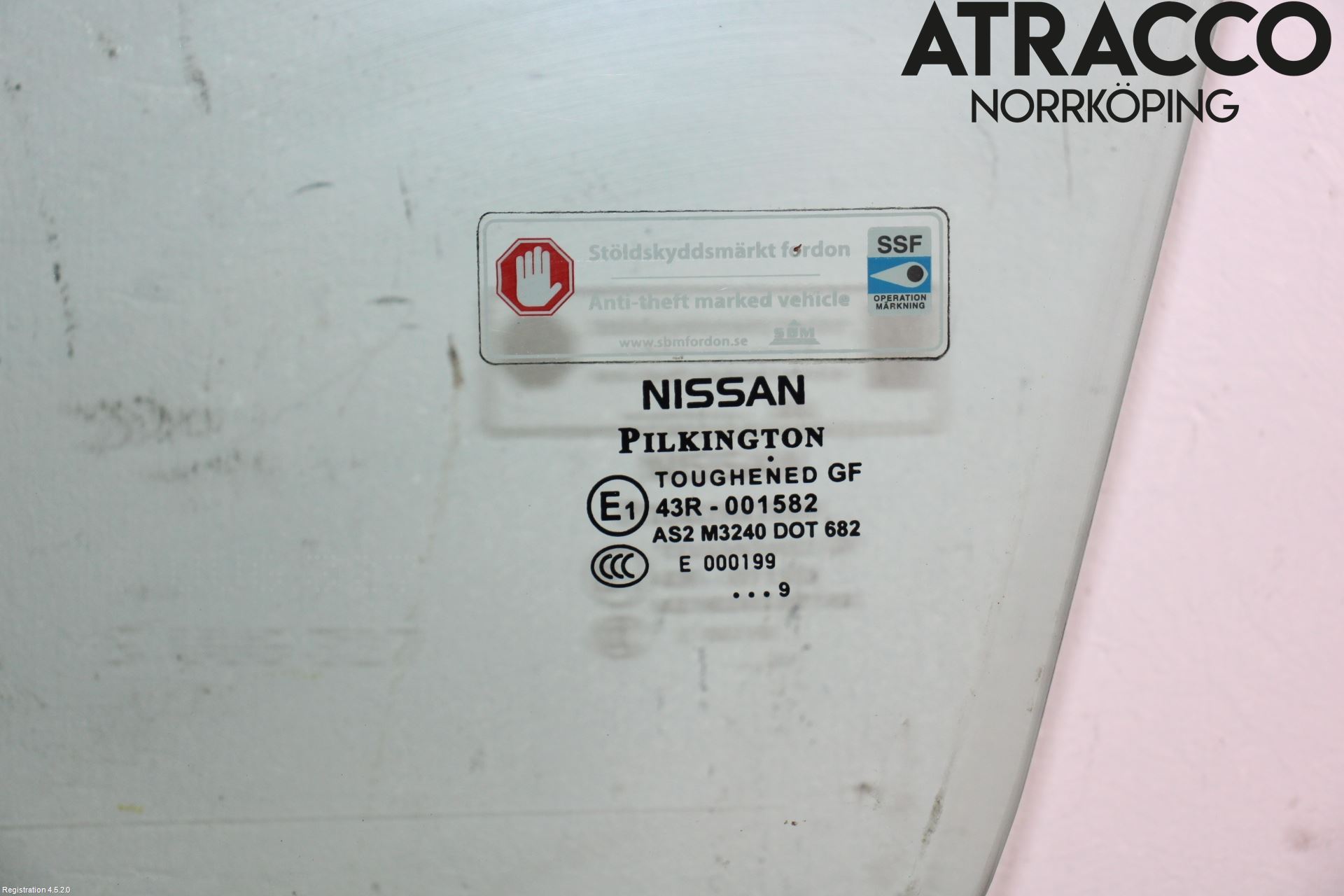 Nissan QASHQAI   07-10 Dörruta Fram Vänster