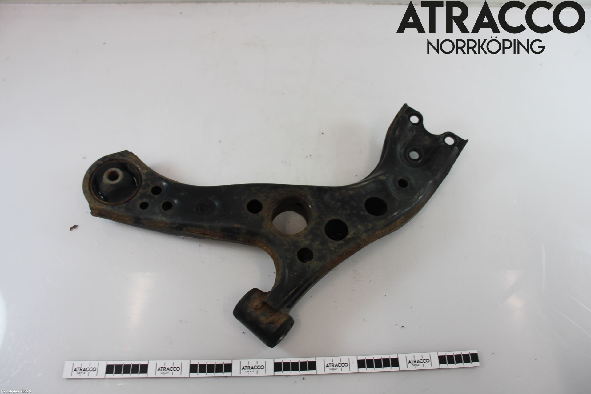 Toyota C-HR 16-23 Bärarm Fram Undre Hö