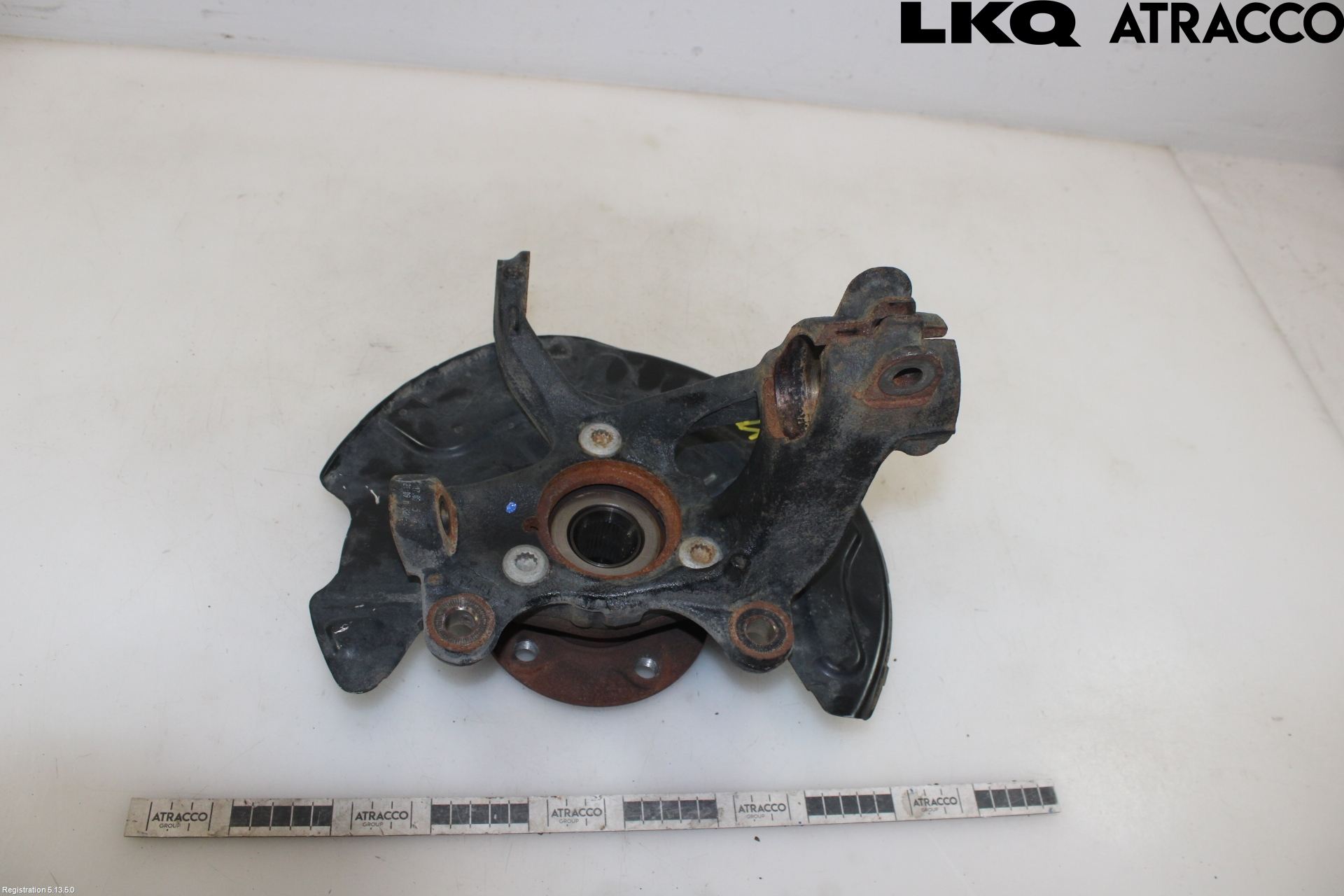 Audi A3/S3 8Y 21- Styrspindel Lagerhus Vä