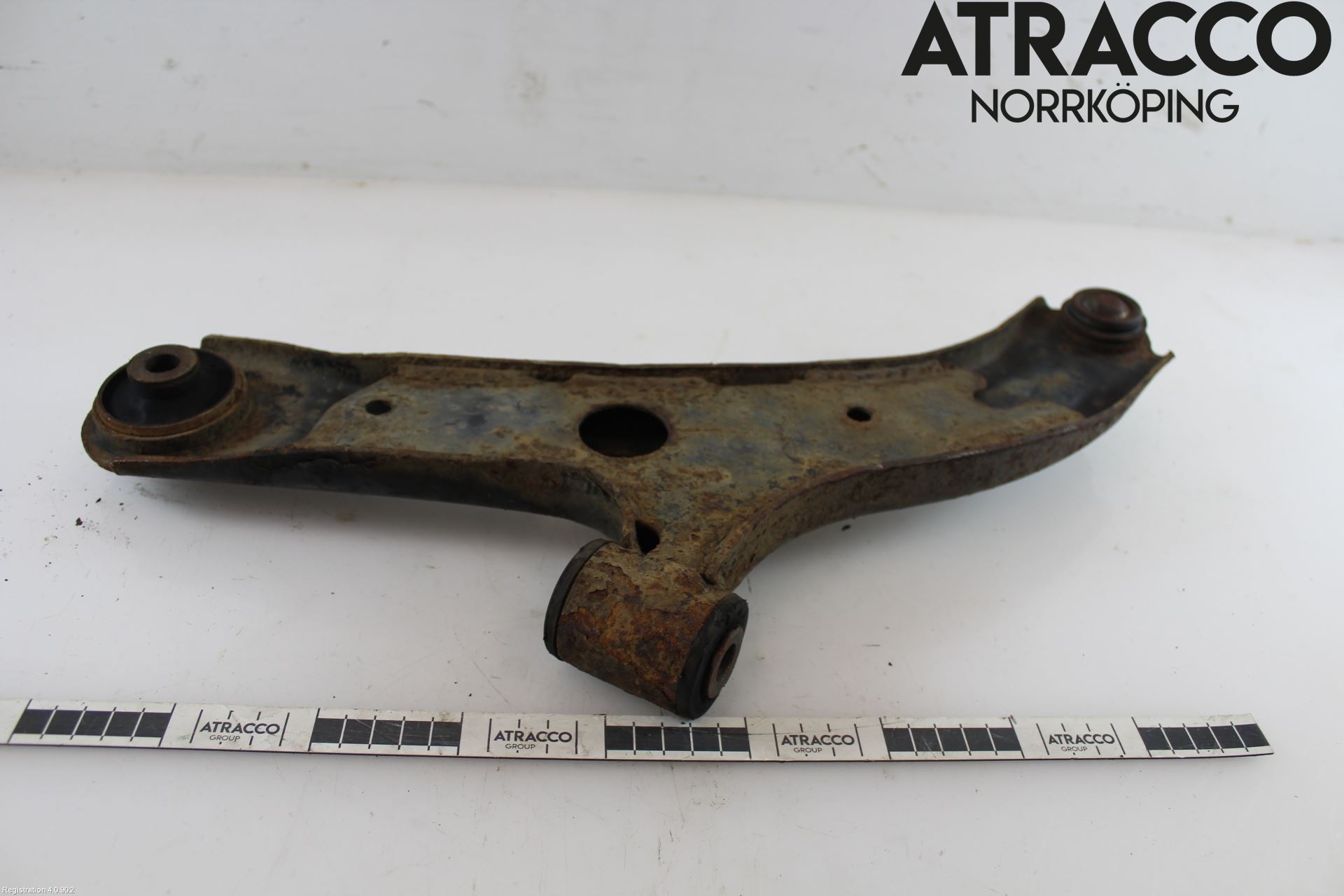 Suzuki SWIFT 05-10 Bärarm Fram Undre Hö