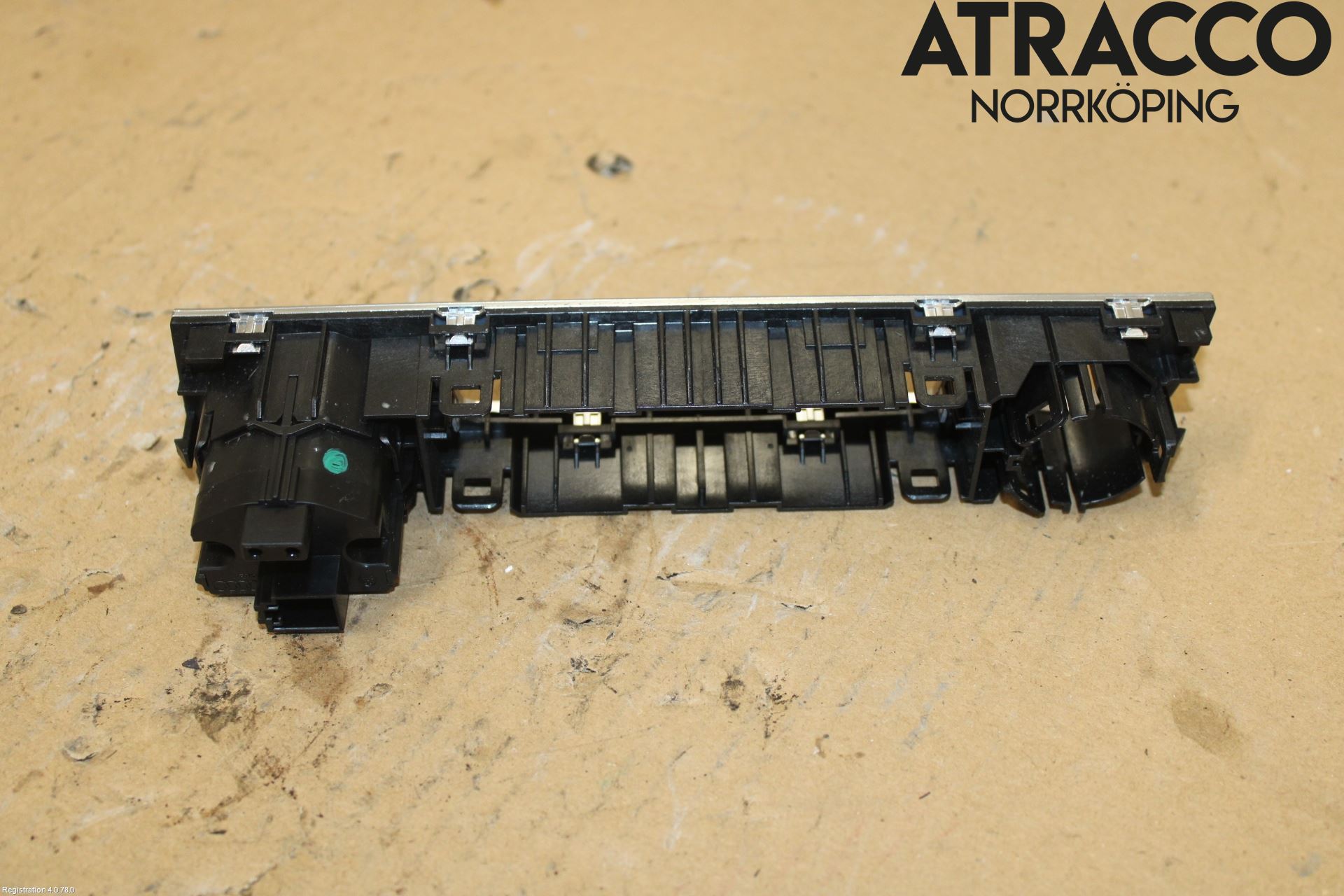 Audi A6 F2/C8 19- Strömställare Övrigt