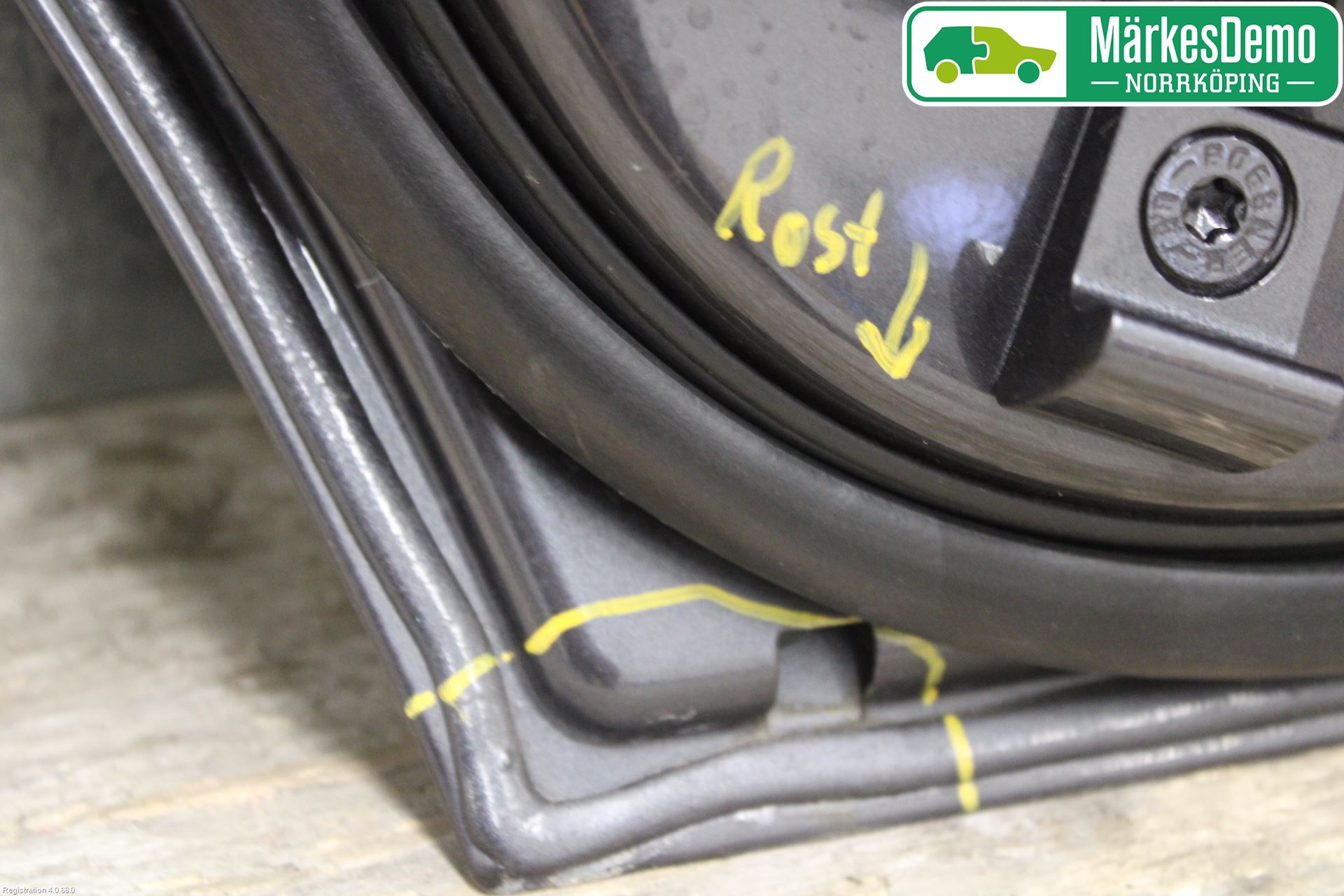 BMW 3 E90/91 SED/TOU 05-12 Dörr Bak Vänster