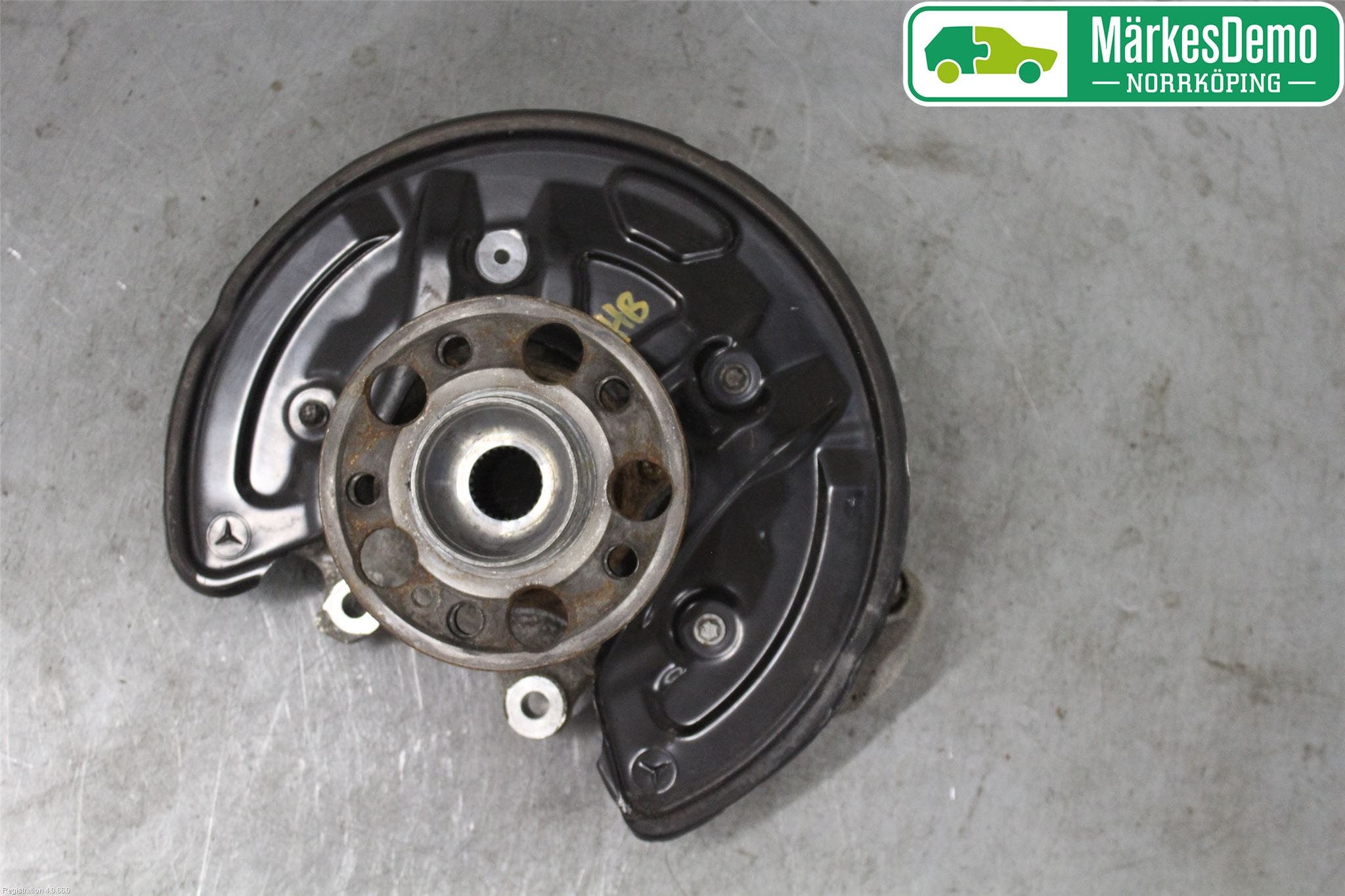 Mercedes-Benz MB C-KLASS (W205) 14-21 Hjullagerhus-Spindel Hö B