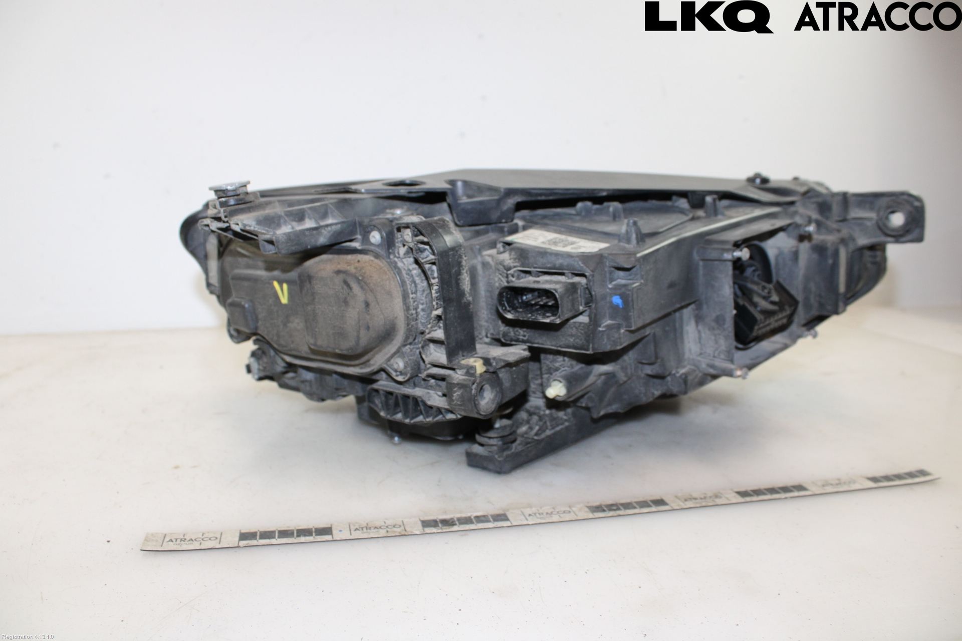 Volkswagen VW PASSAT 15-19 Strålkastare Vänster