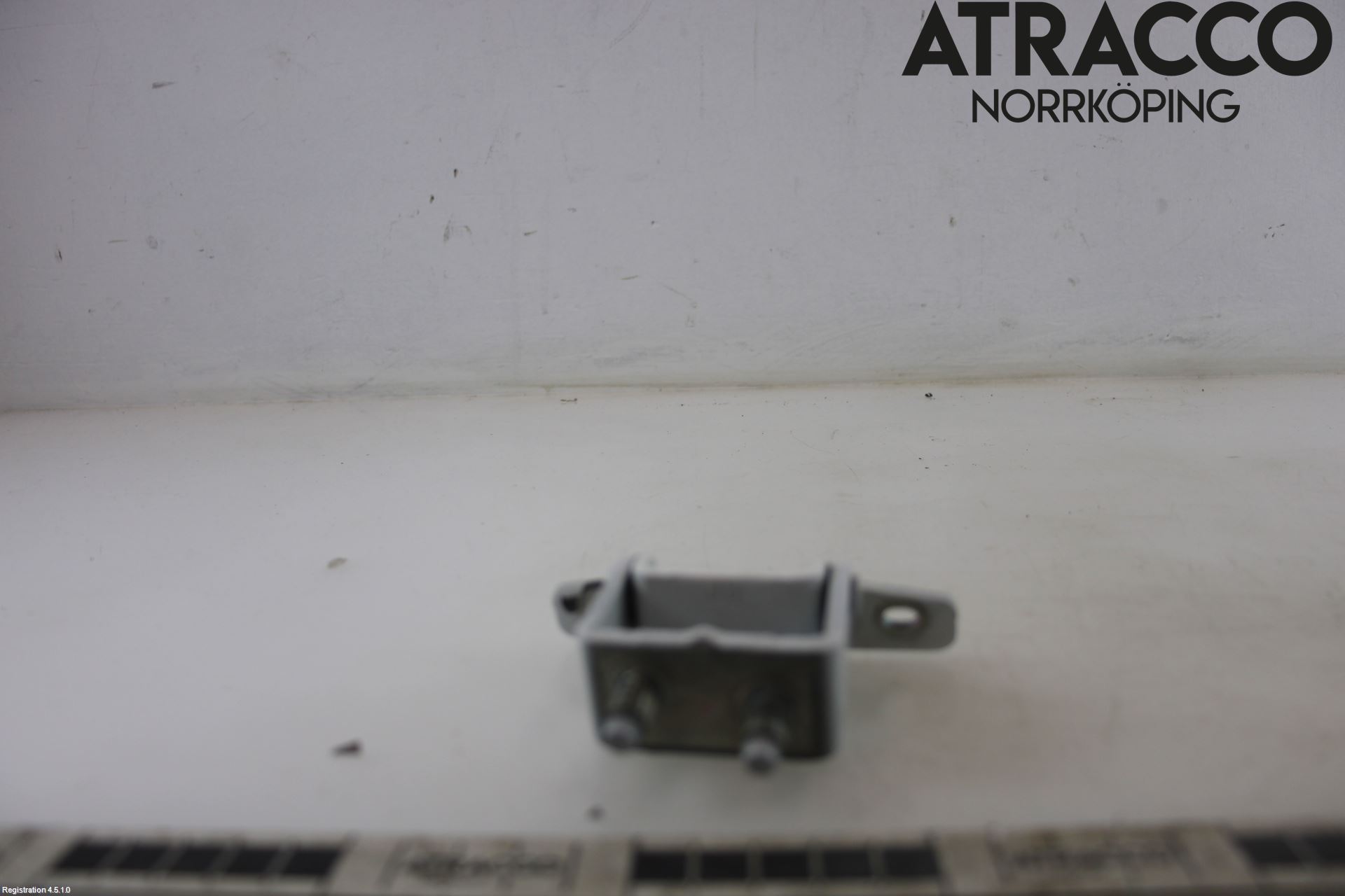 Kia CEED 12-18 Bakluckegångjärn Hö