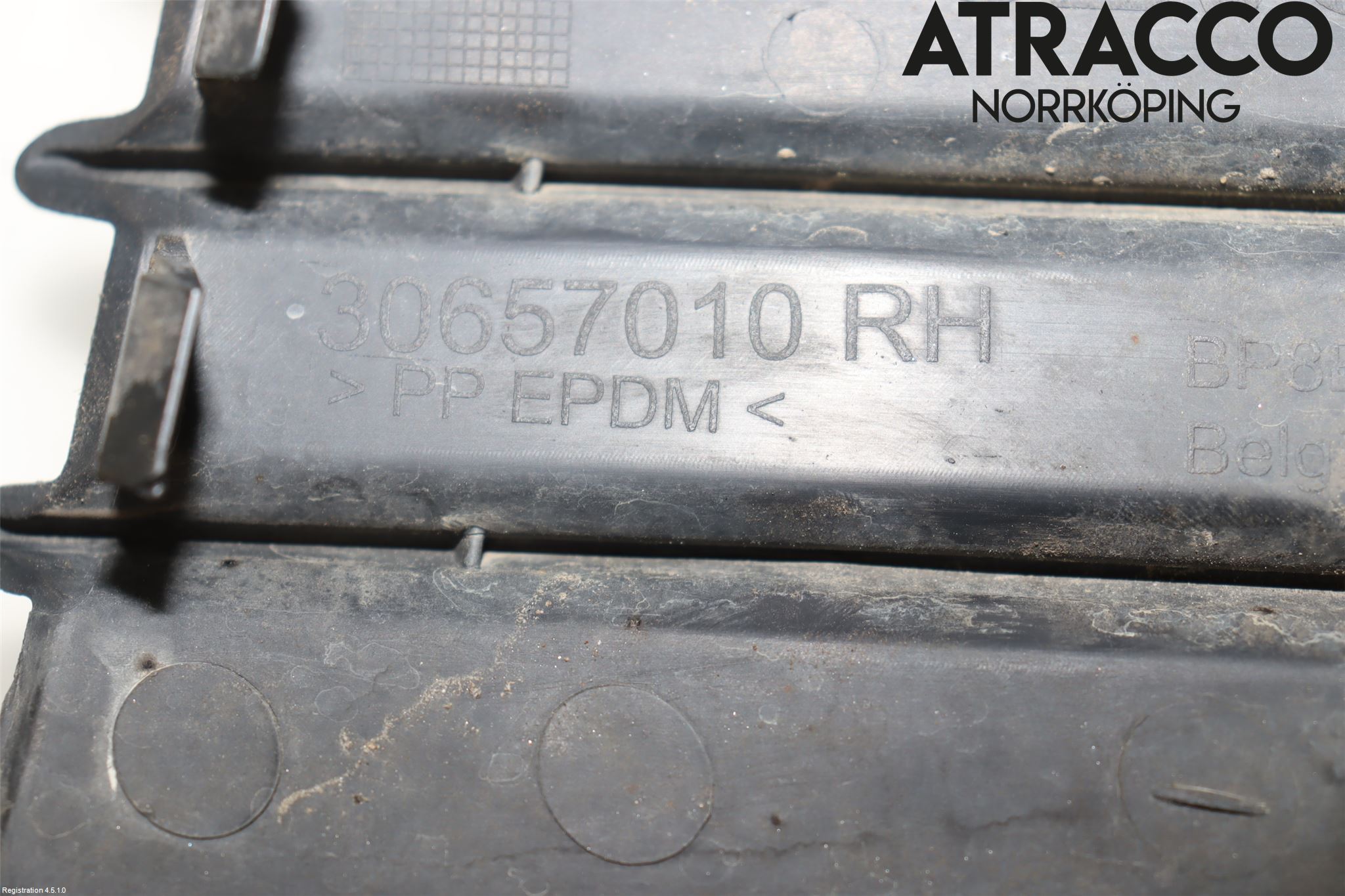 Volvo V50 04-07 Grilldel Höger