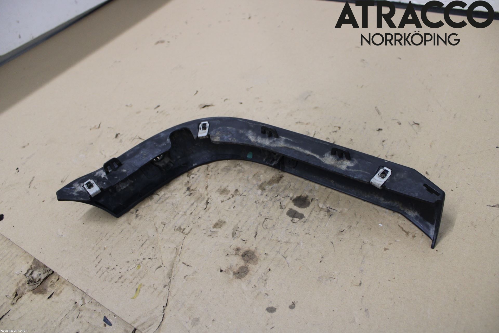 Dodge PICK UP RAM 81- Stötfångardel Bak Vä