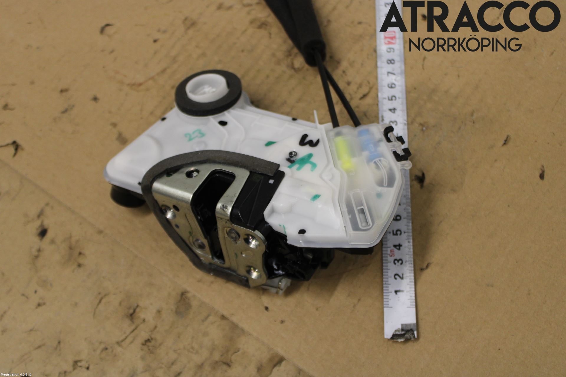 Toyota COROLLA 19- Låskista-Dörrlås