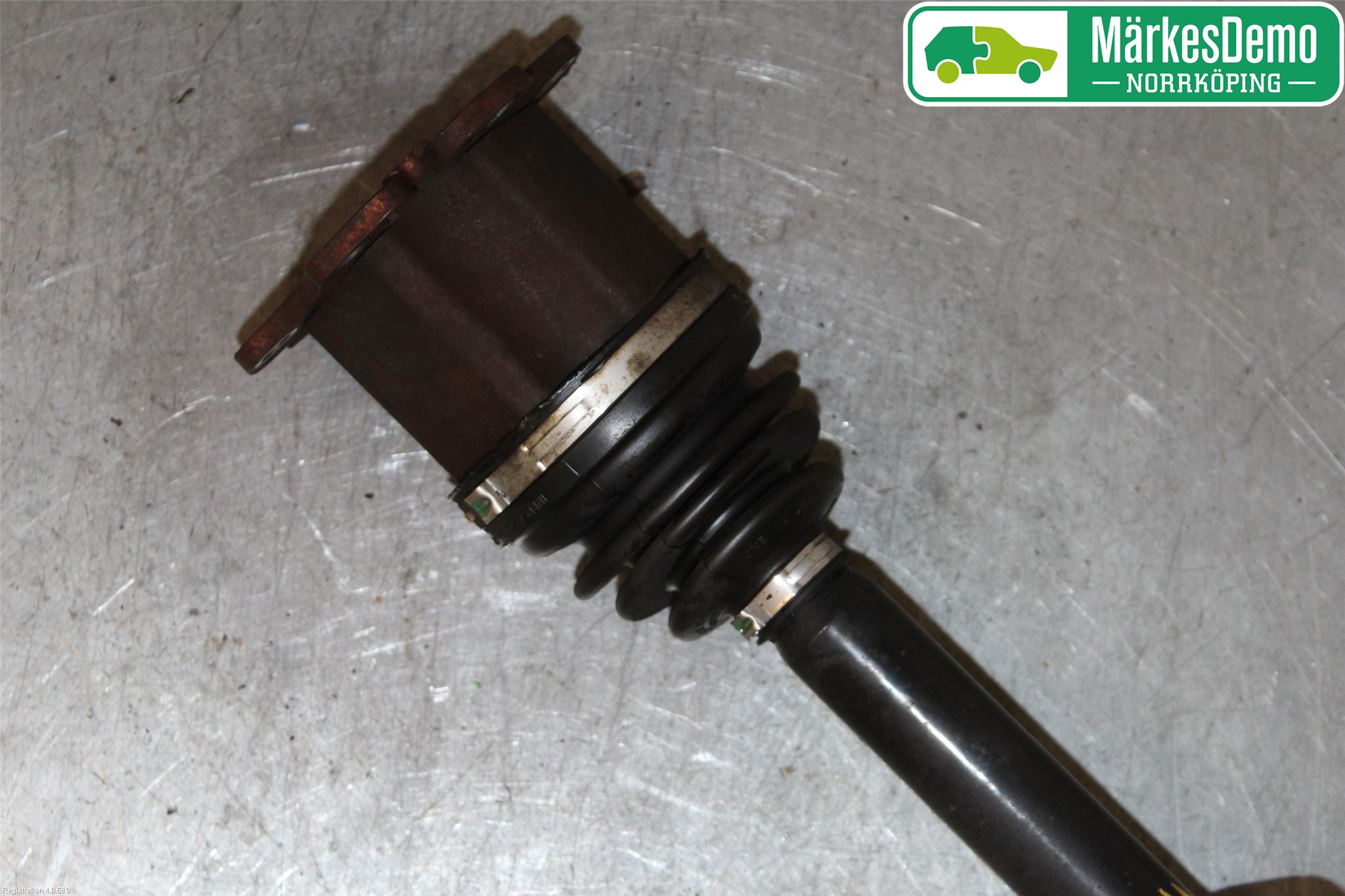 Audi A6/S6     05-11 Drivaxel Fram Vänster