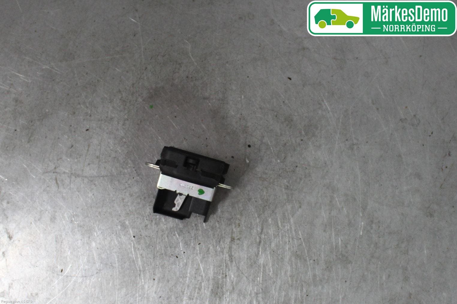 Volkswagen VW POLO 10-17 Låskista Baklucka