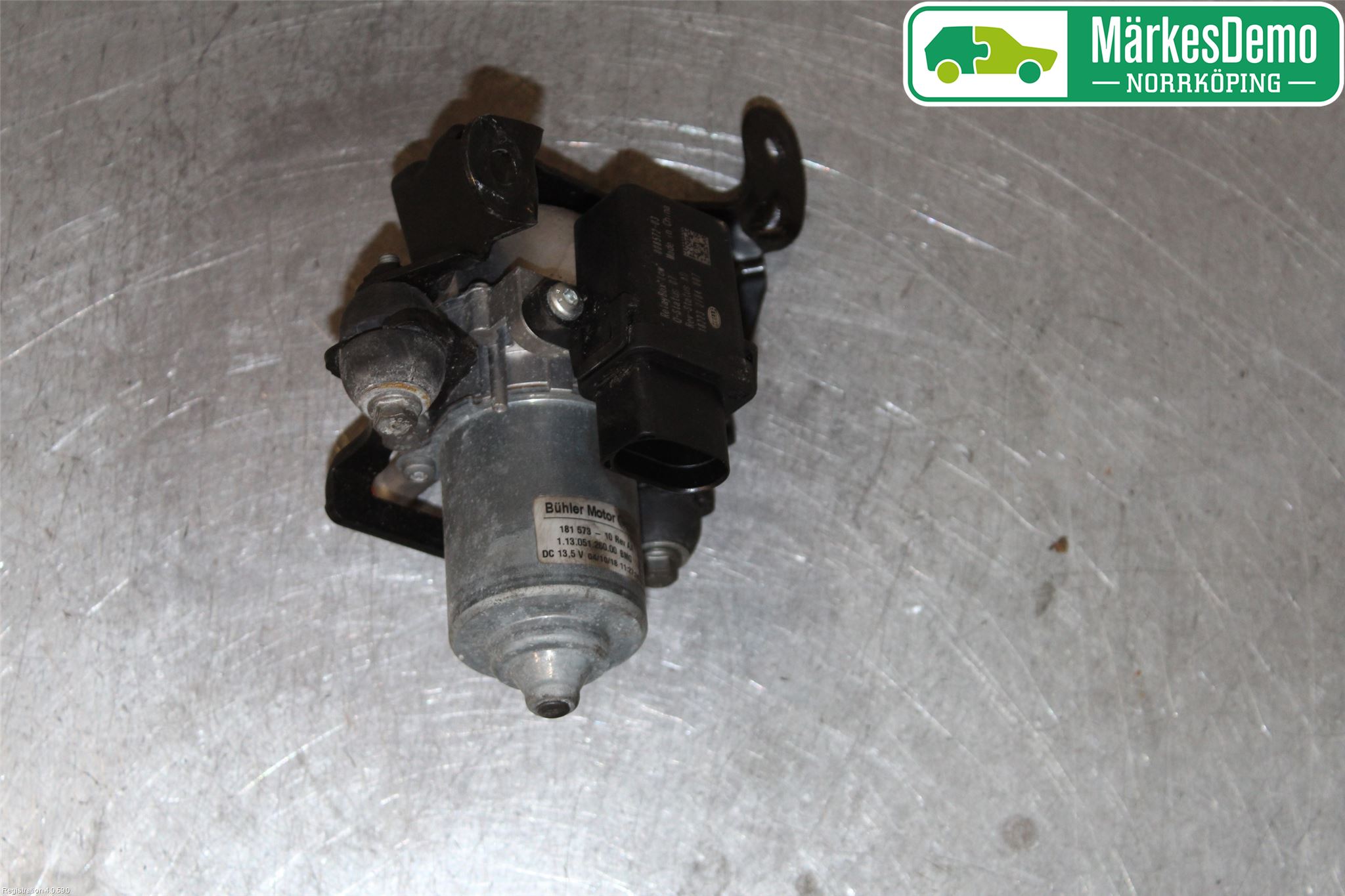 Volkswagen VW POLO VI 18->> Vakuumpump