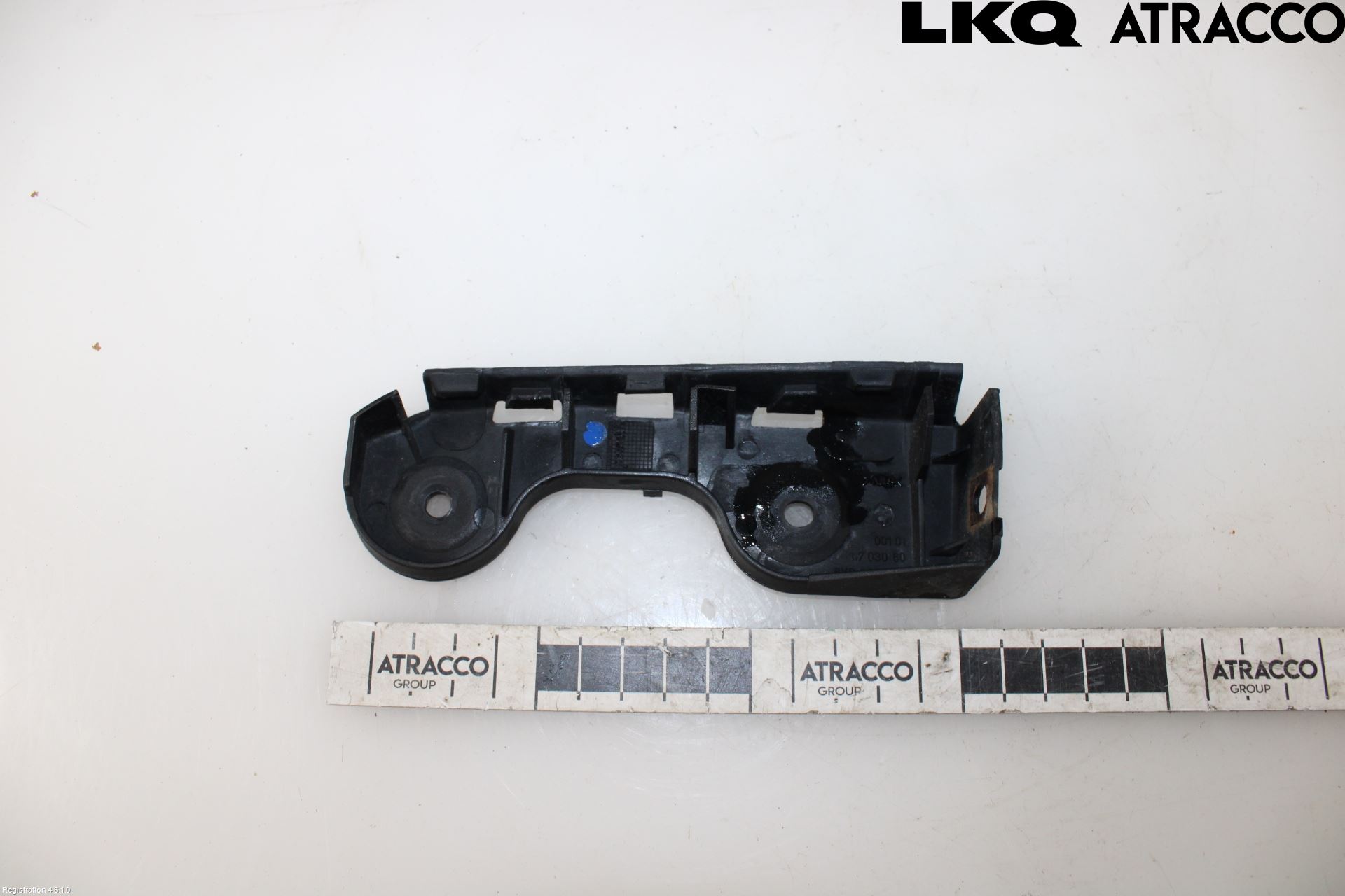 Skoda FABIA 99-07 Stötfångarfäste Bak Hö