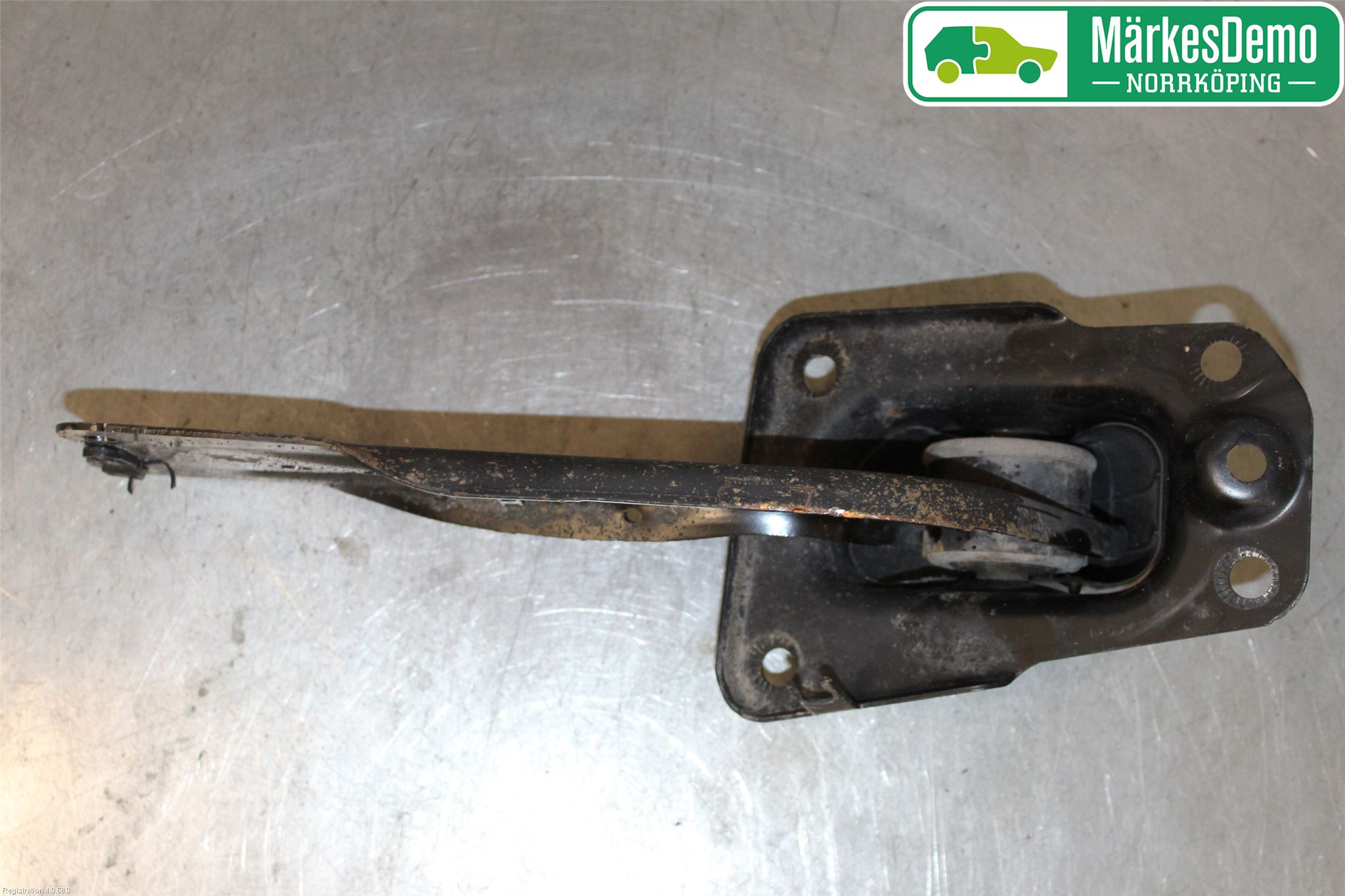 Volkswagen VW PASSAT 15-19 Bärarm Bak Höger