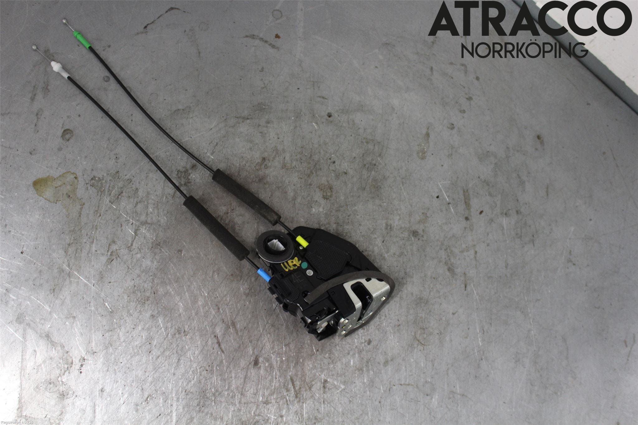 Toyota COROLLA 19- Låskista-Dörrlås