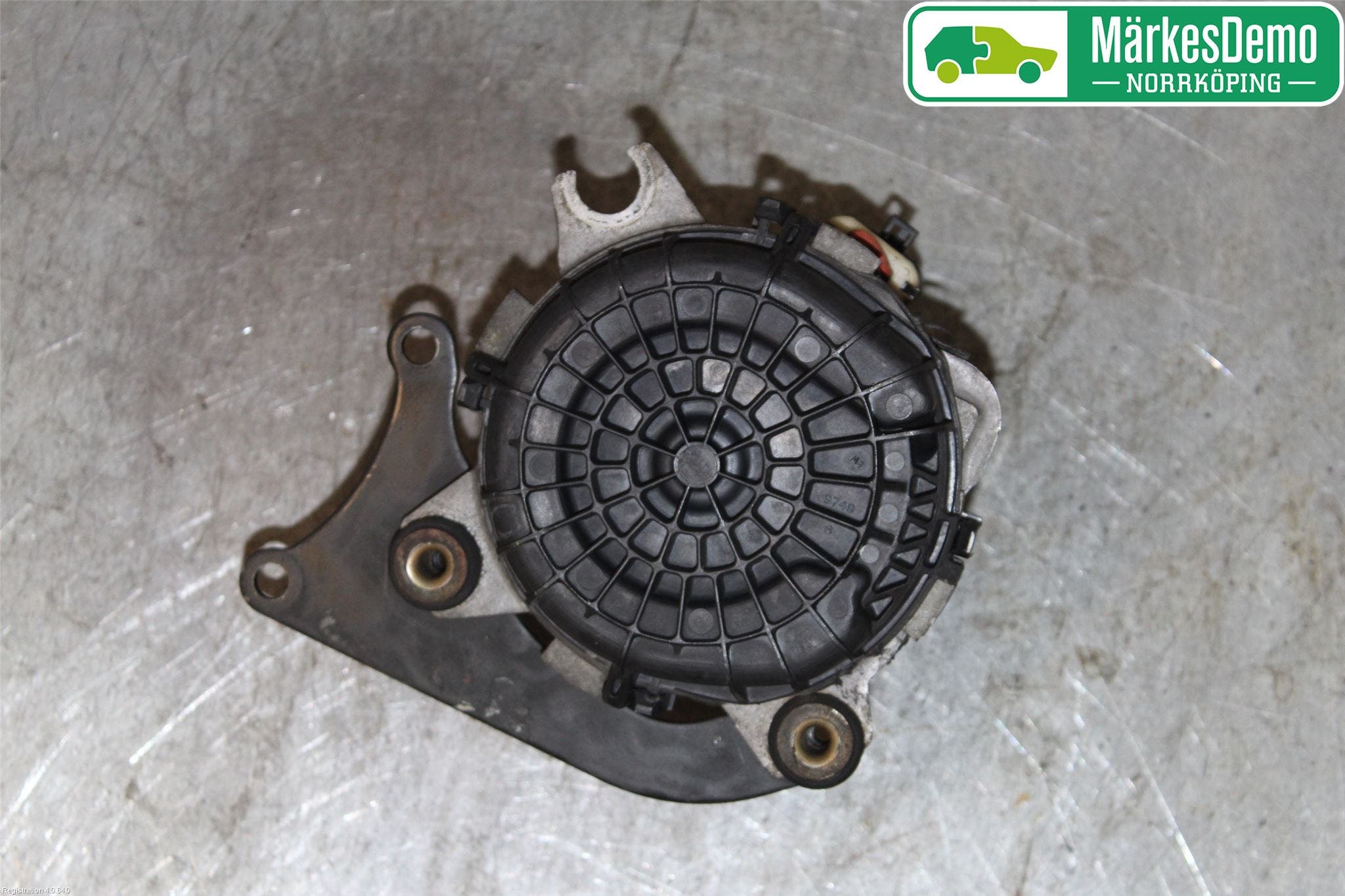 Jaguar XJ X300        95-97 Luftpump-Avgasrening