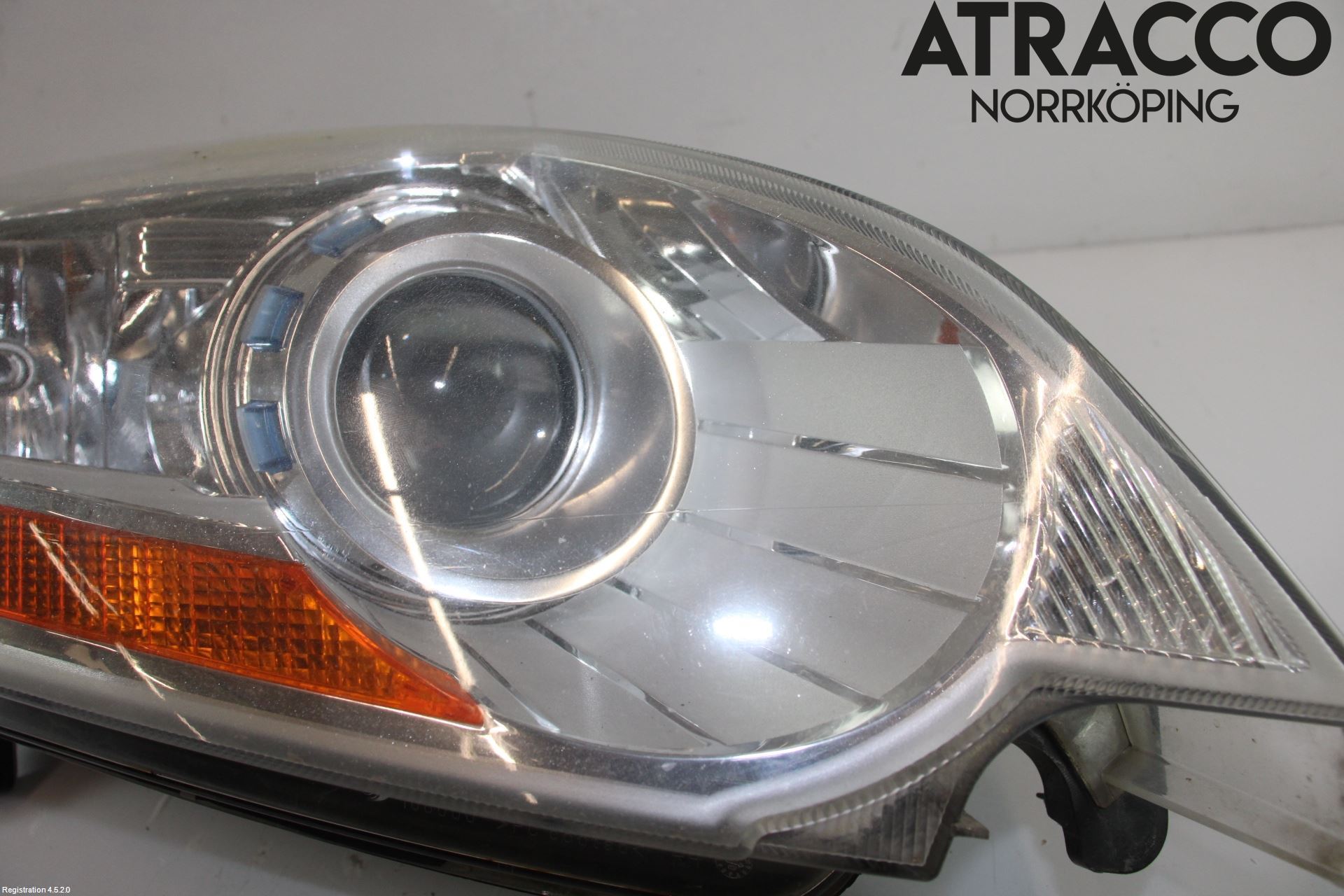 Ford KUGA 08-12 Strålkastare Höger