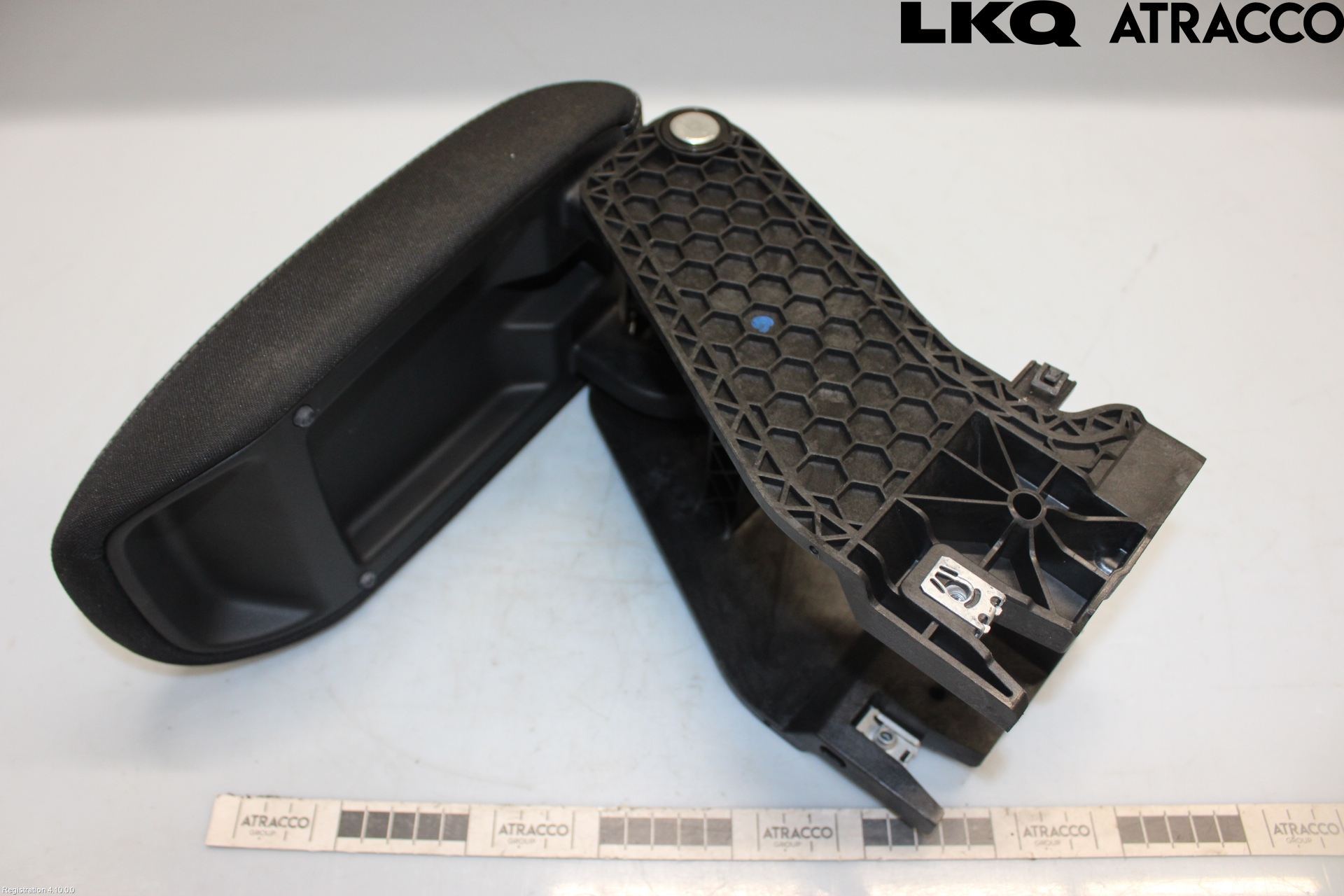 Skoda FABIA 22- Inredning Armstöd