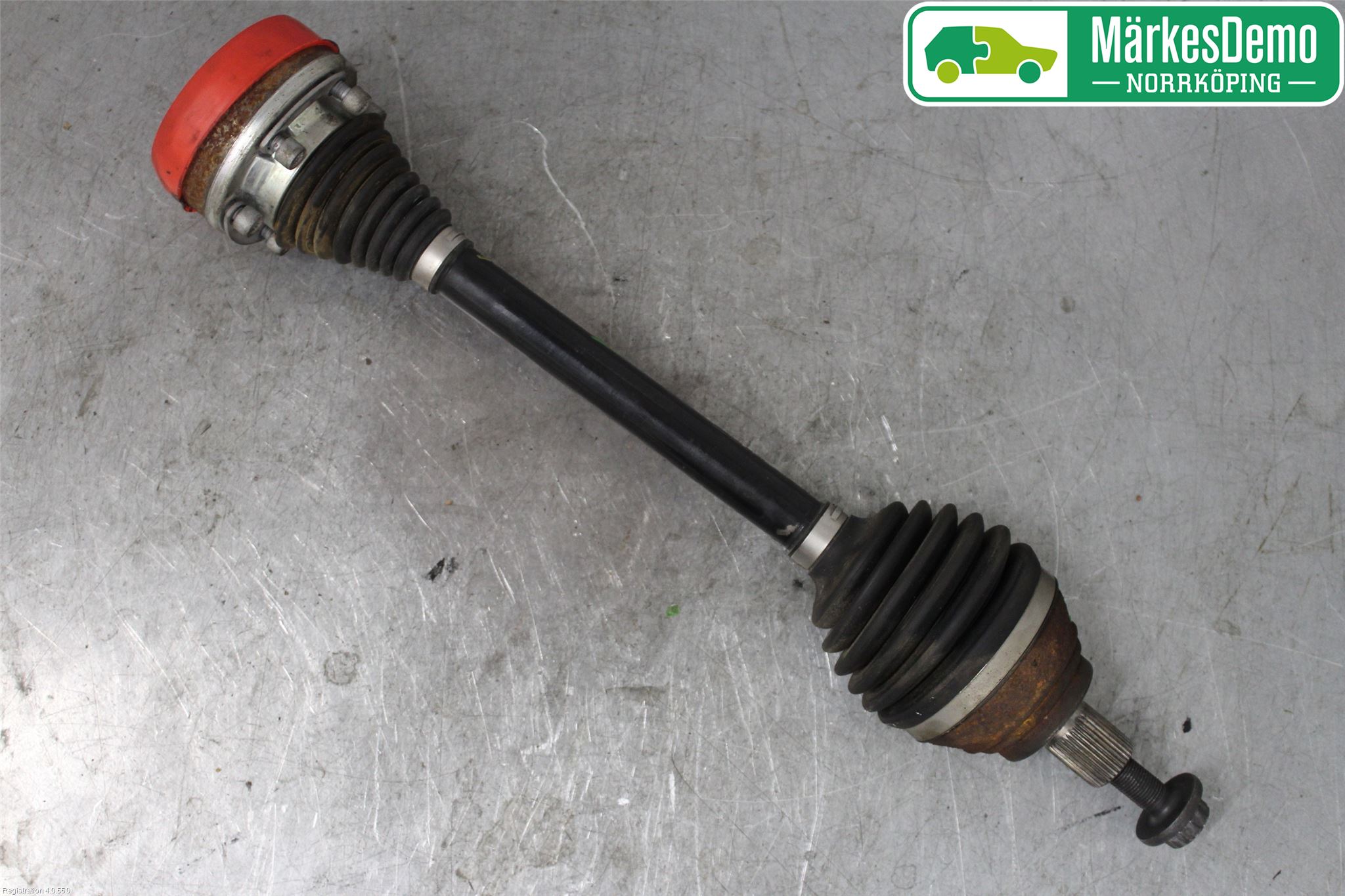 Volkswagen VW GOLF SPORTSVAN 15-20 Drivaxel Fram Vänster