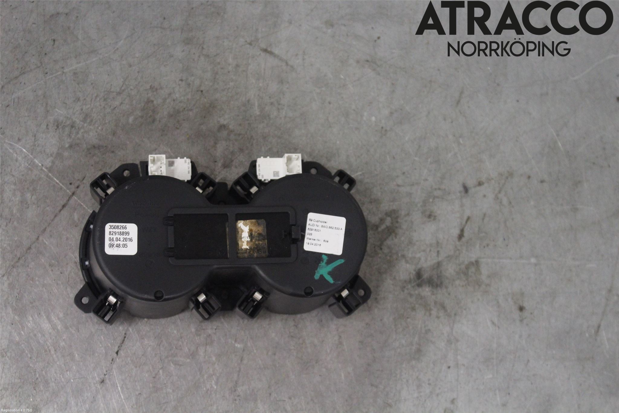 Audi A4/S4 B9 16-19 Mugghållare