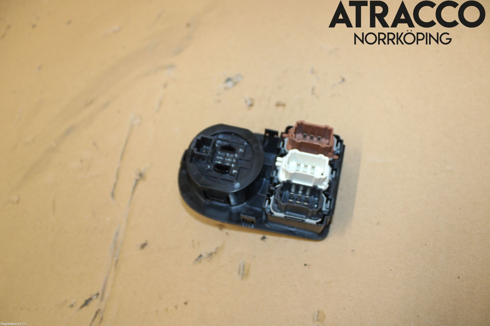 Nissan QASHQAI+2  10-14 Strömställare Diffspärr