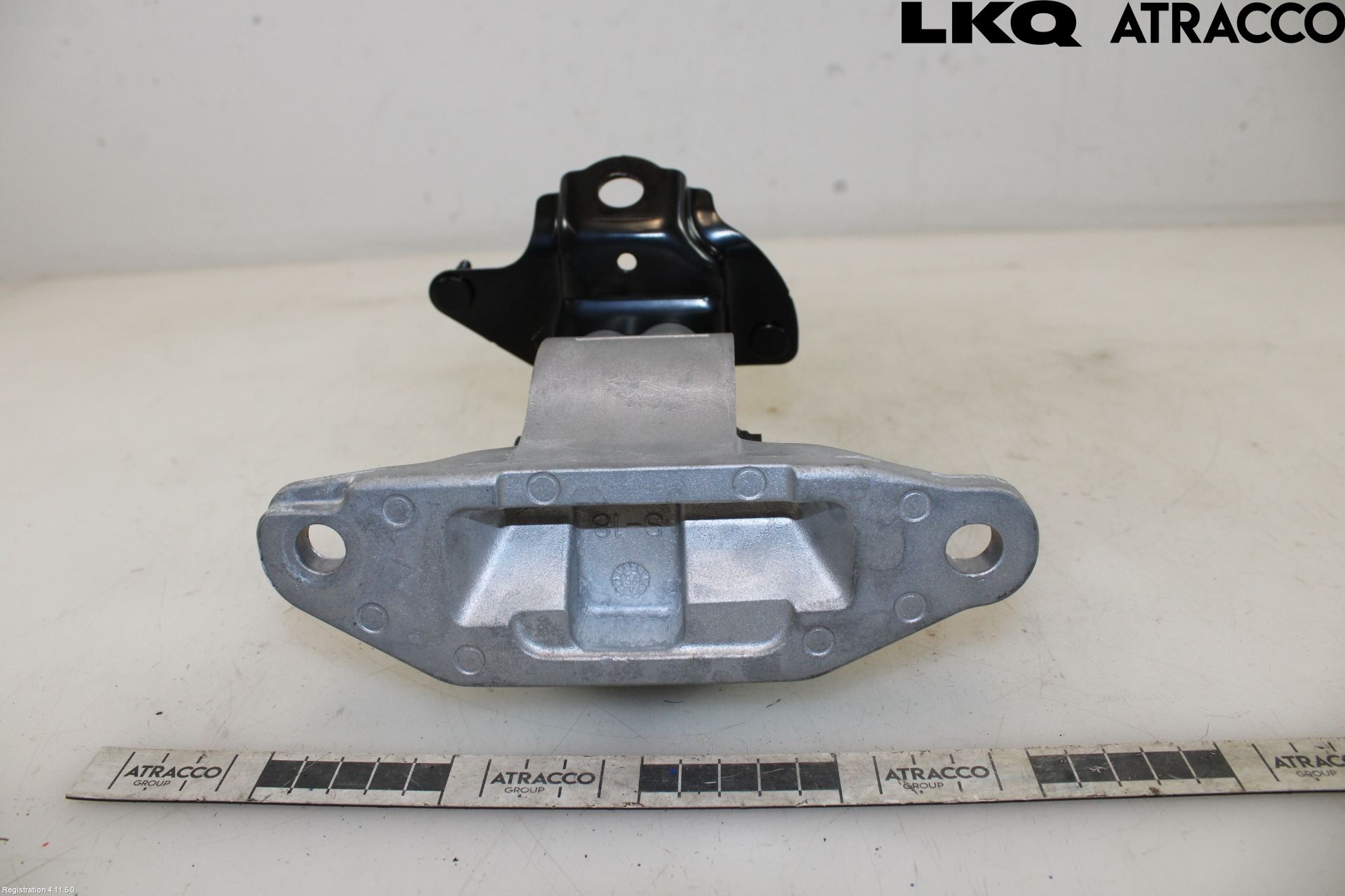 Toyota RAV4 19- Växellådsfäste