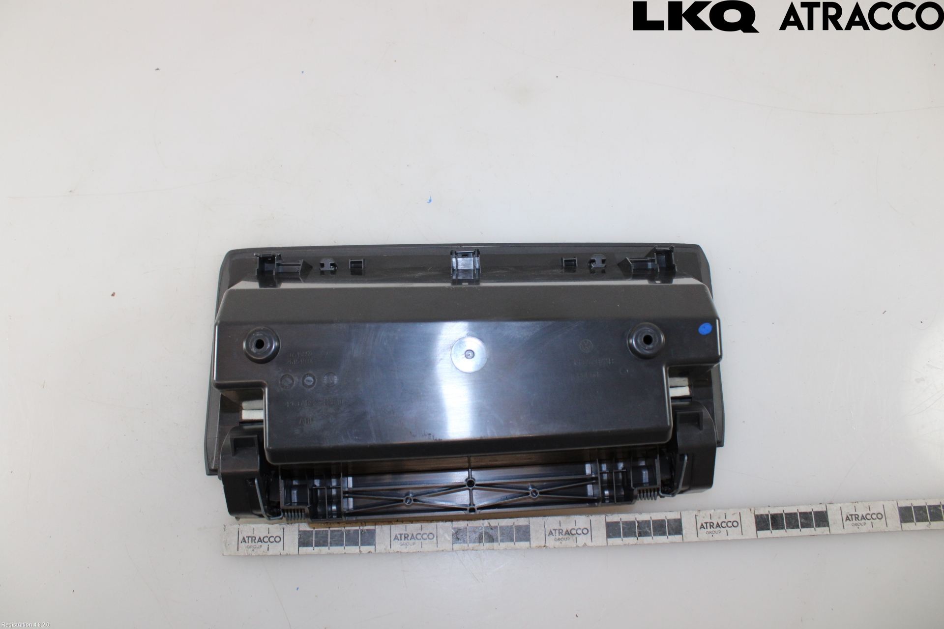 Volkswagen VW TRANSP/CARAVELLE (T7) 22-24 Instrumentbräda Förvaringsfack
