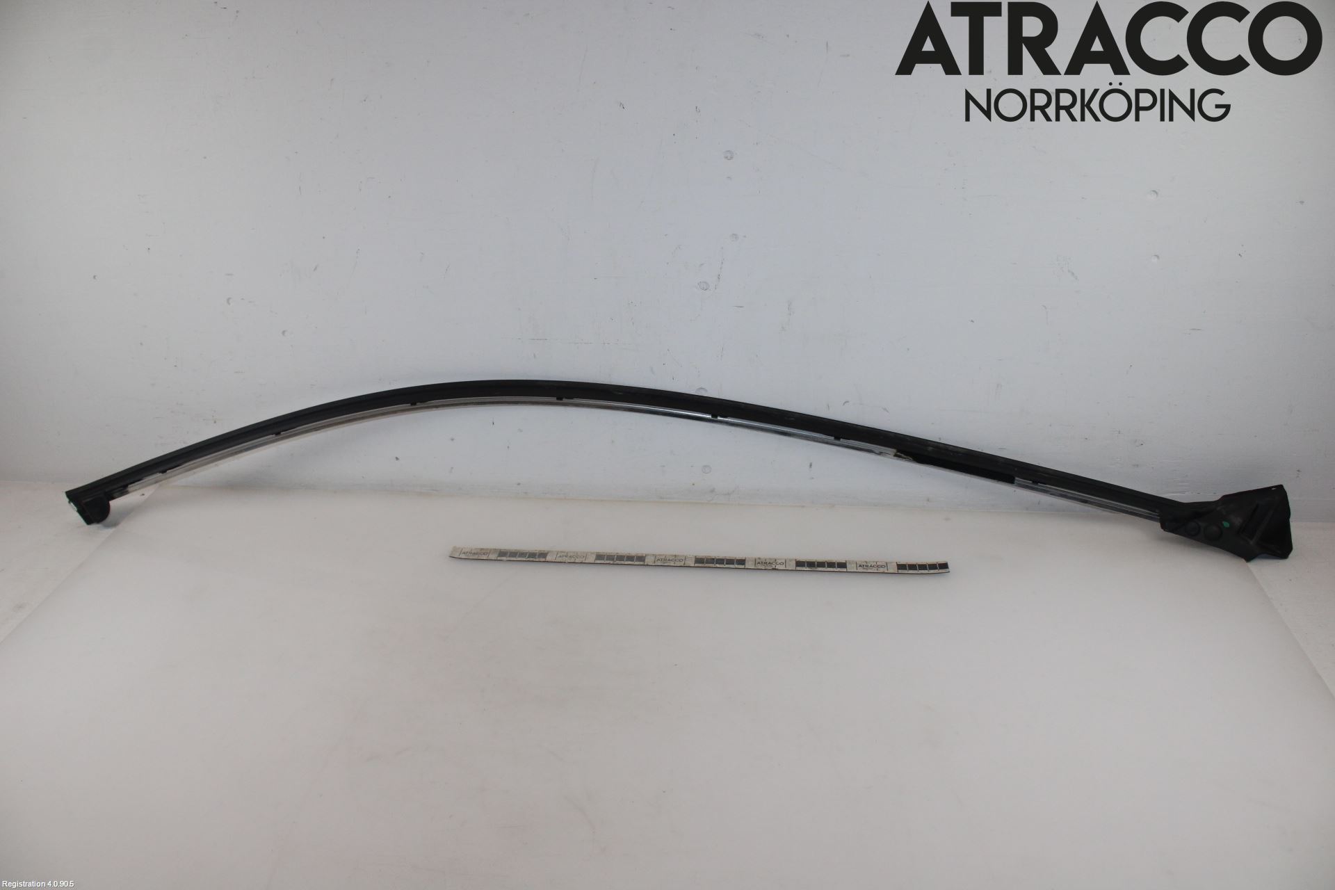 Jaguar F-PACE Dörr Dekorlist Fram Vä