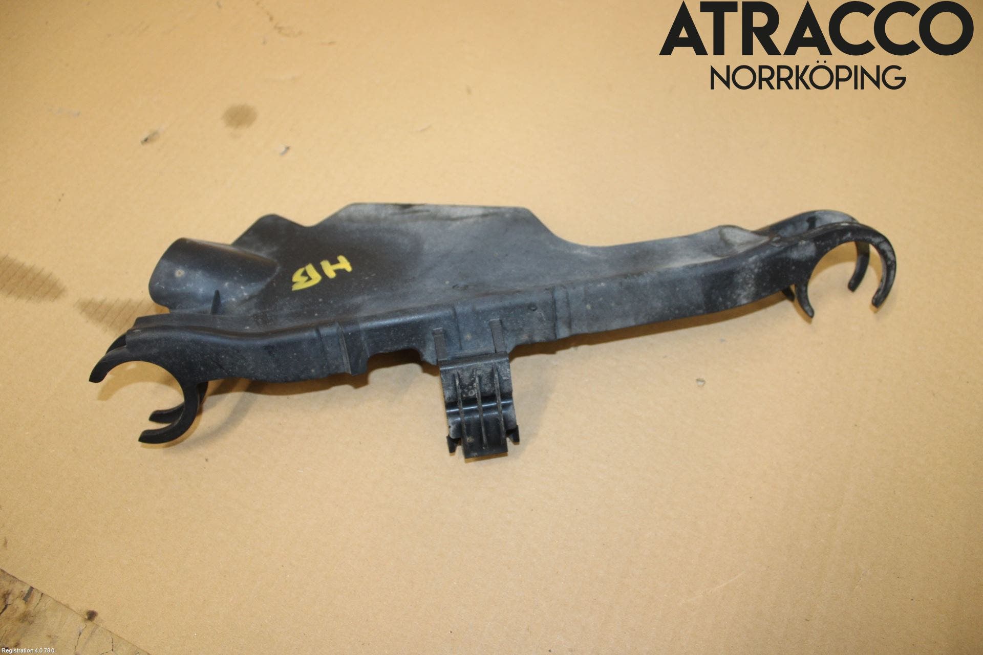 Audi A4/S4 B9 16-19 Stänkskydd