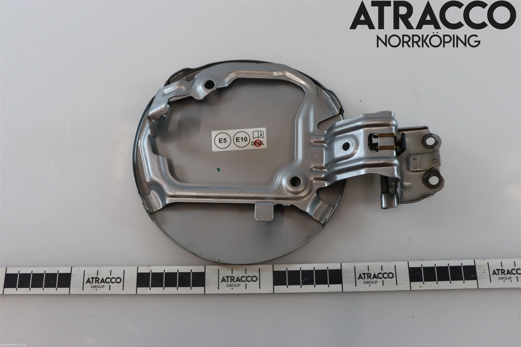 Toyota YARIS XP21 20- Tanklucka