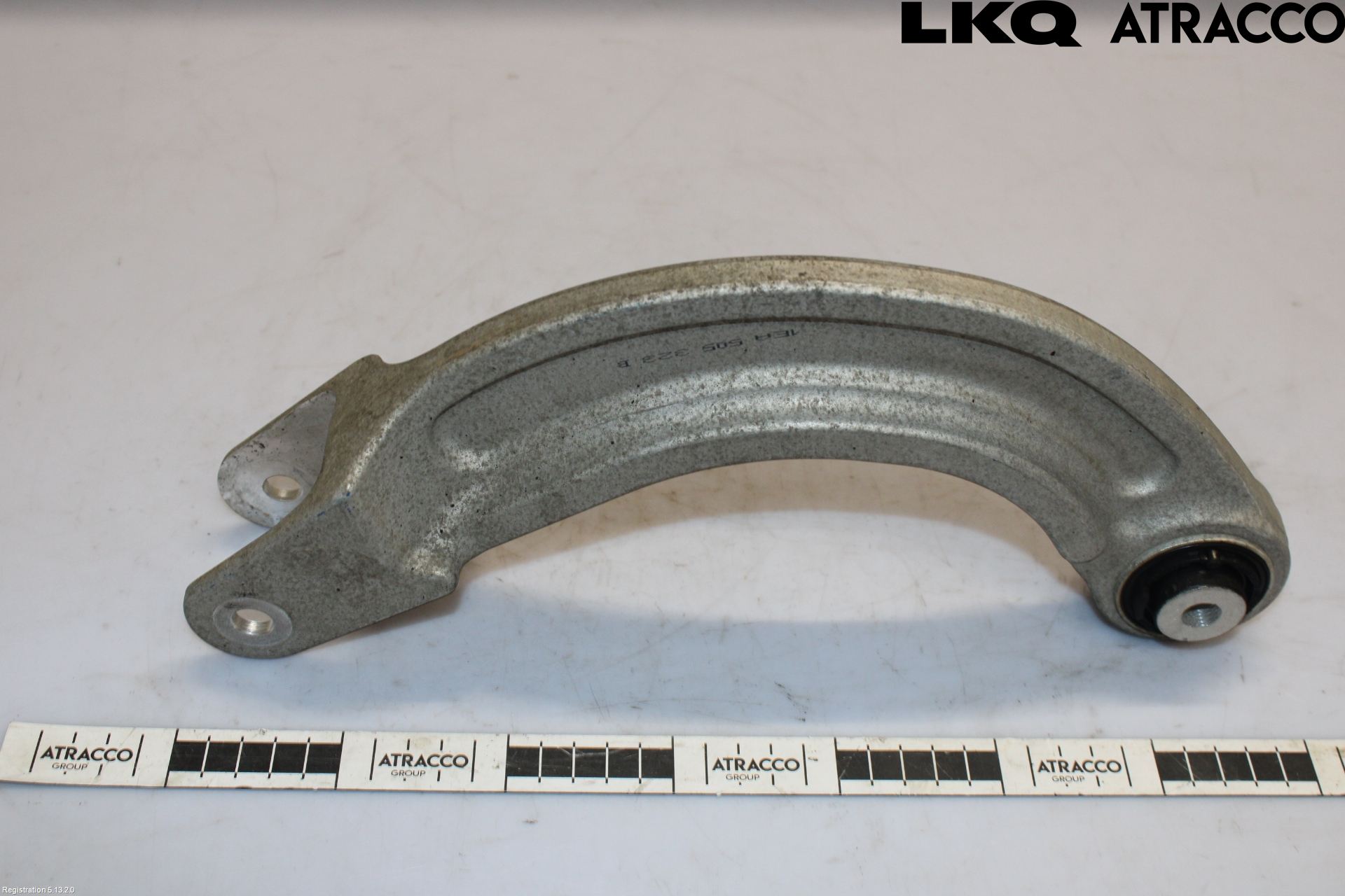 Volkswagen VW ID.7/TOURER 24- Bärarm Bak Höger