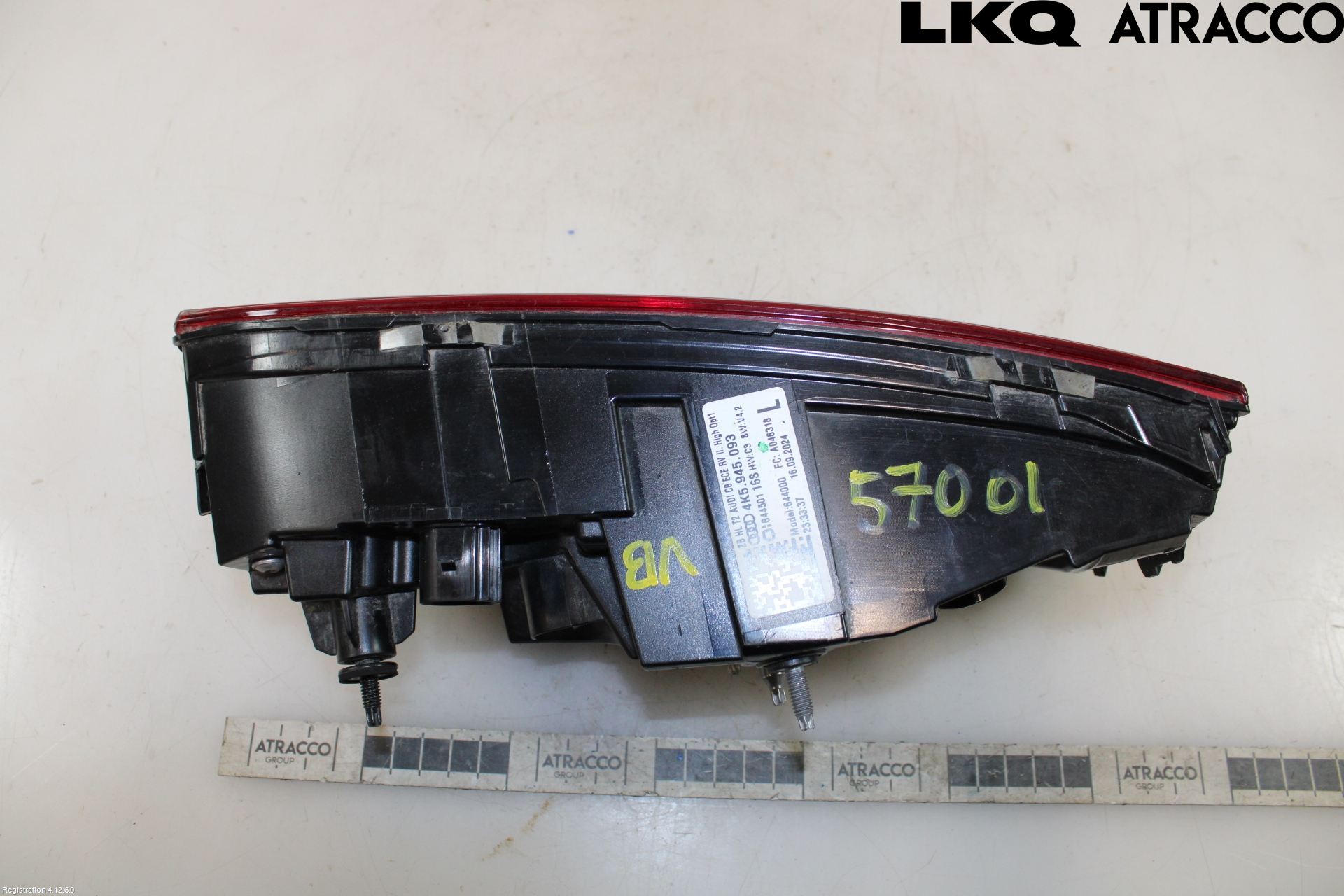 Audi A6 F2/C8 19- Bakljus Lucka Vä