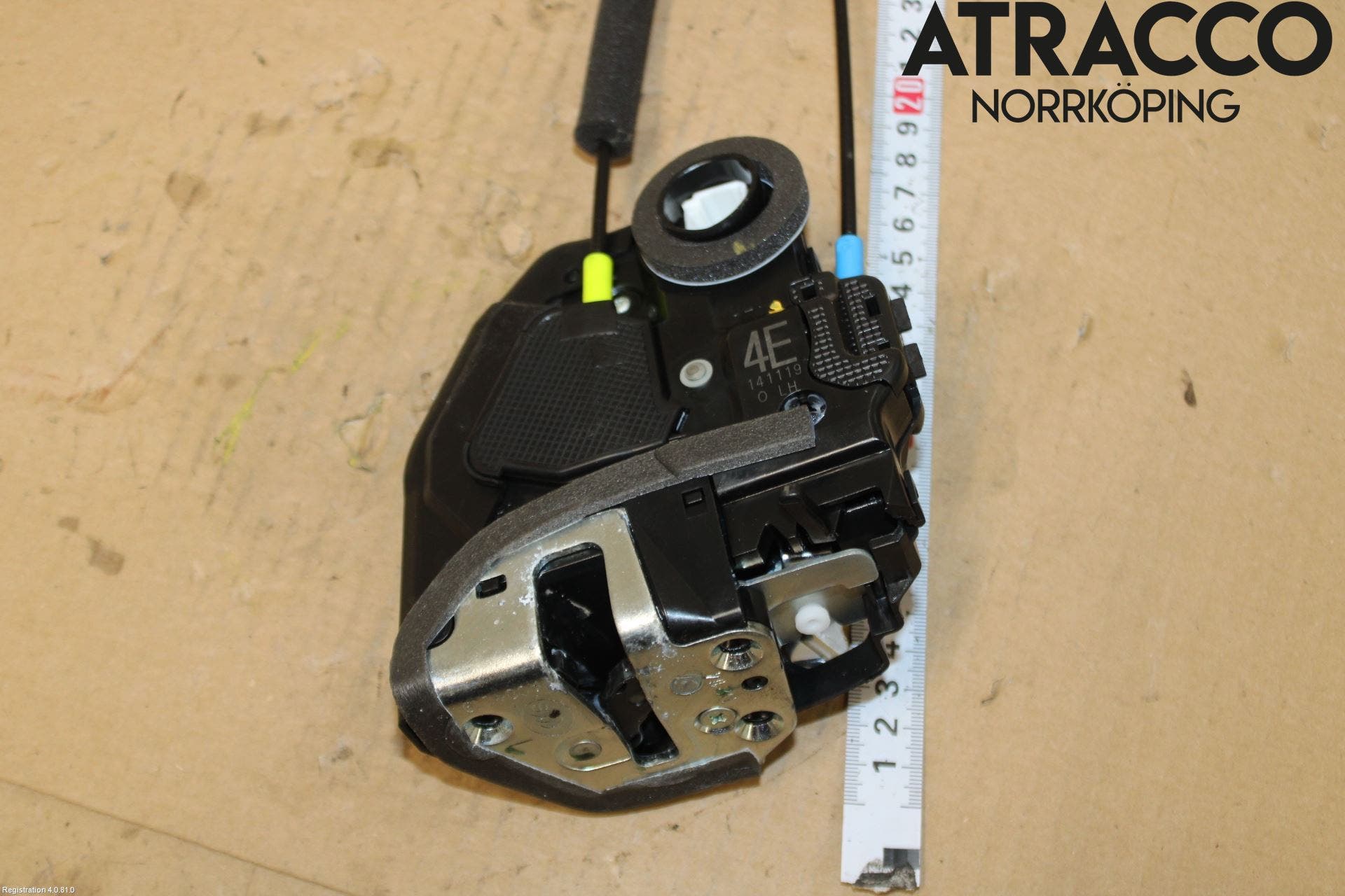 Toyota COROLLA 19- Låskista-Dörrlås