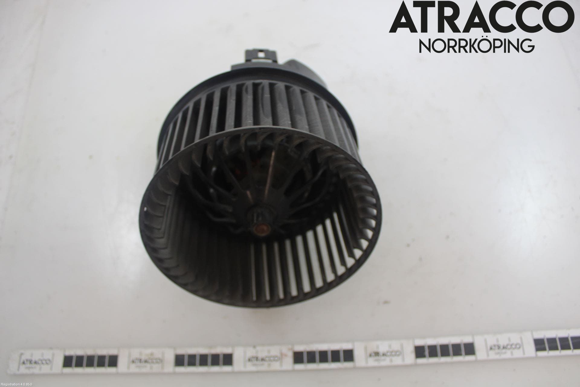 Ford TRANSIT/TOURNEO CONNECT 13-22 Värmefläkt