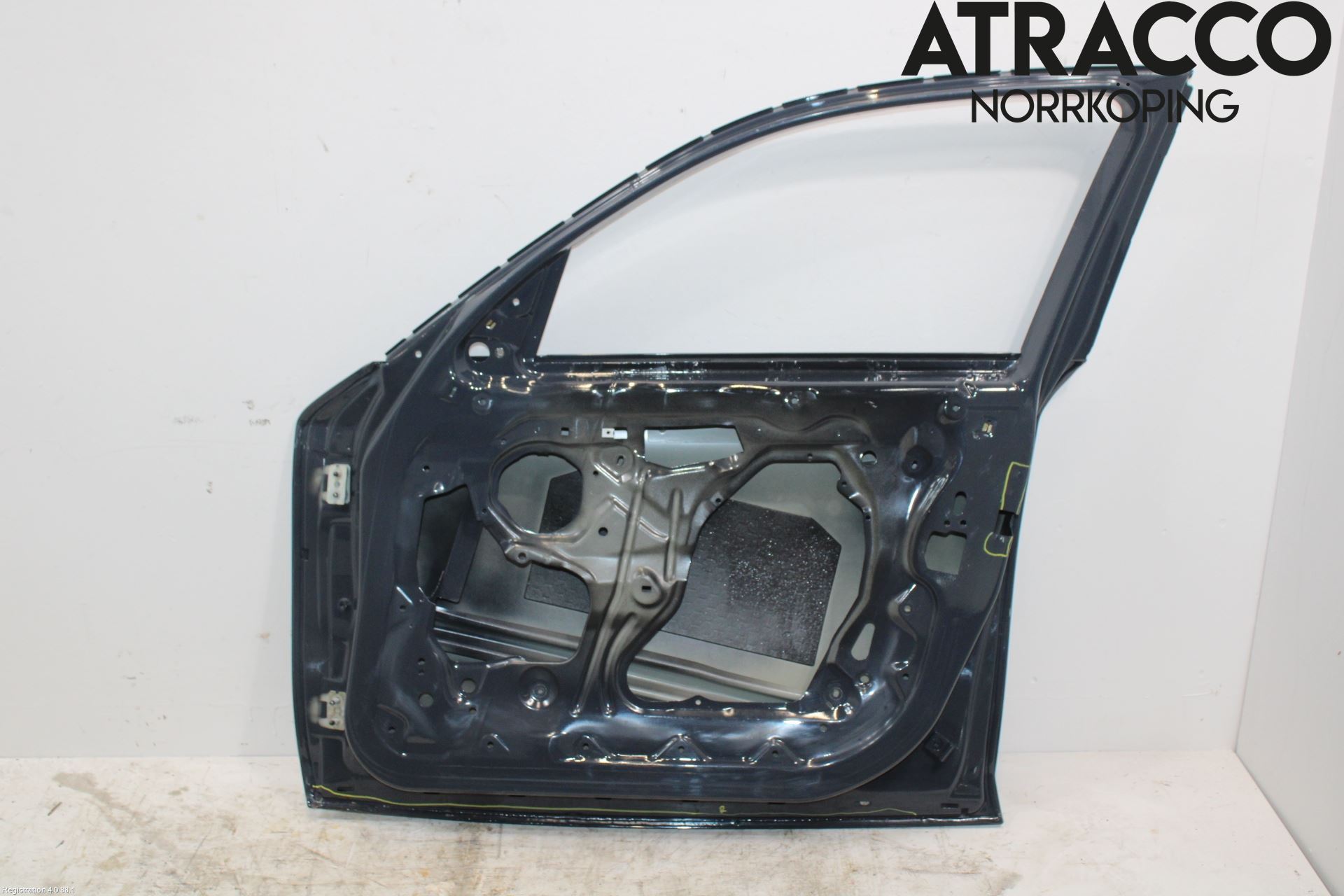 BMW 1 E87/81 5D/3D 03-11 Dörr Fram Höger