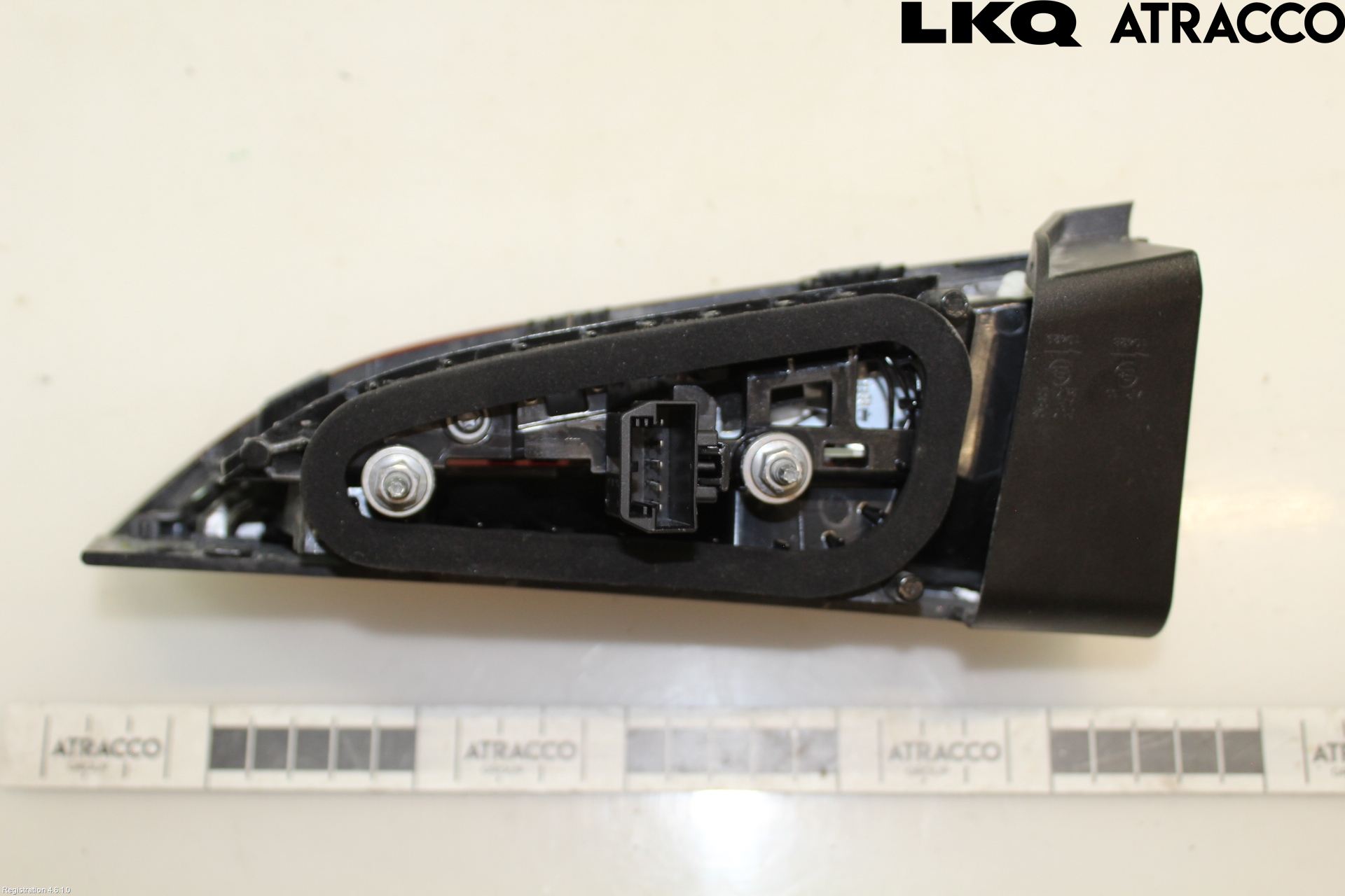 Skoda KAMIQ 20- Bakljus Lucka Vä