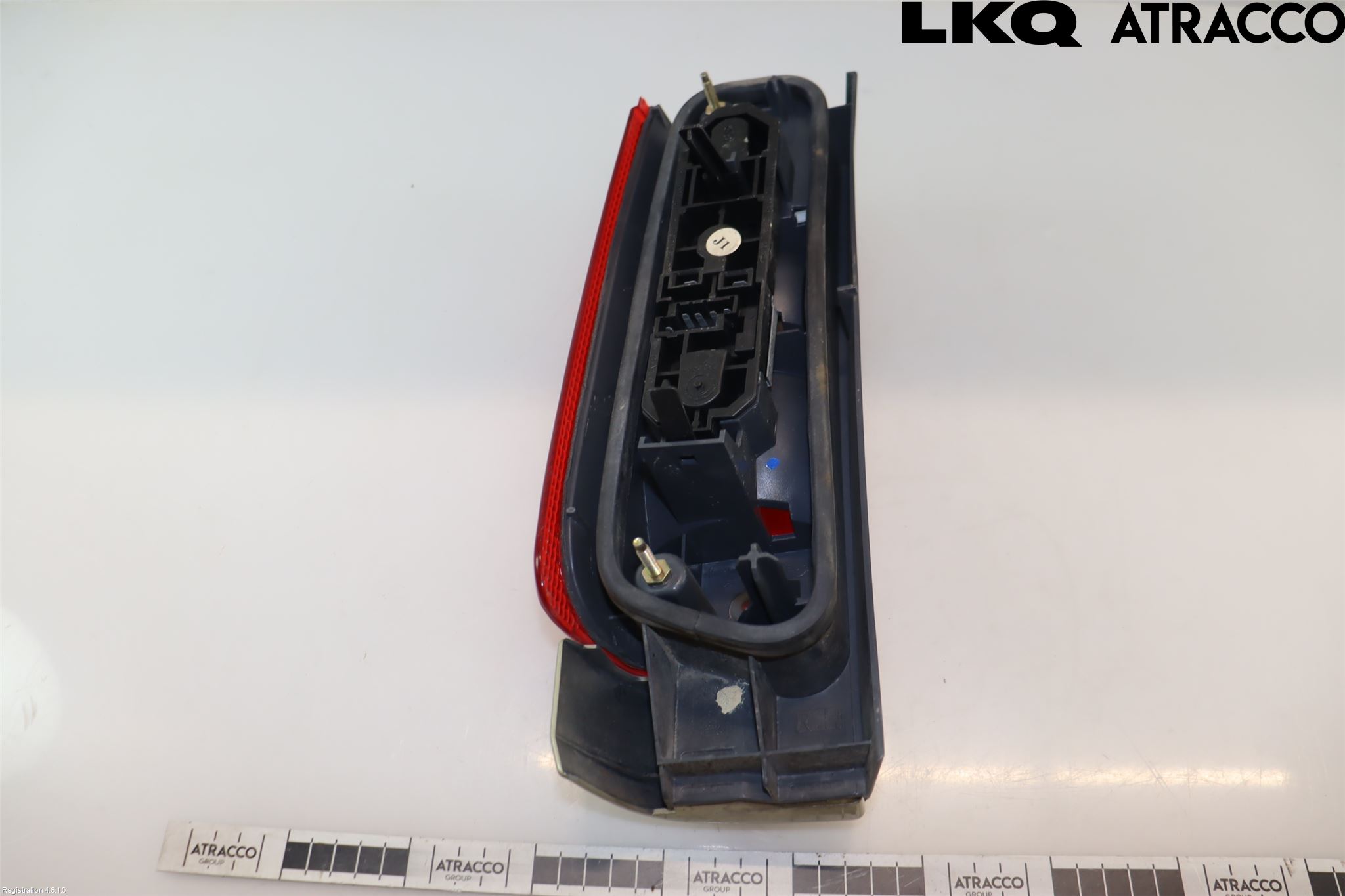 Volvo S70/V70/XC  97-00 Bakljus Höger