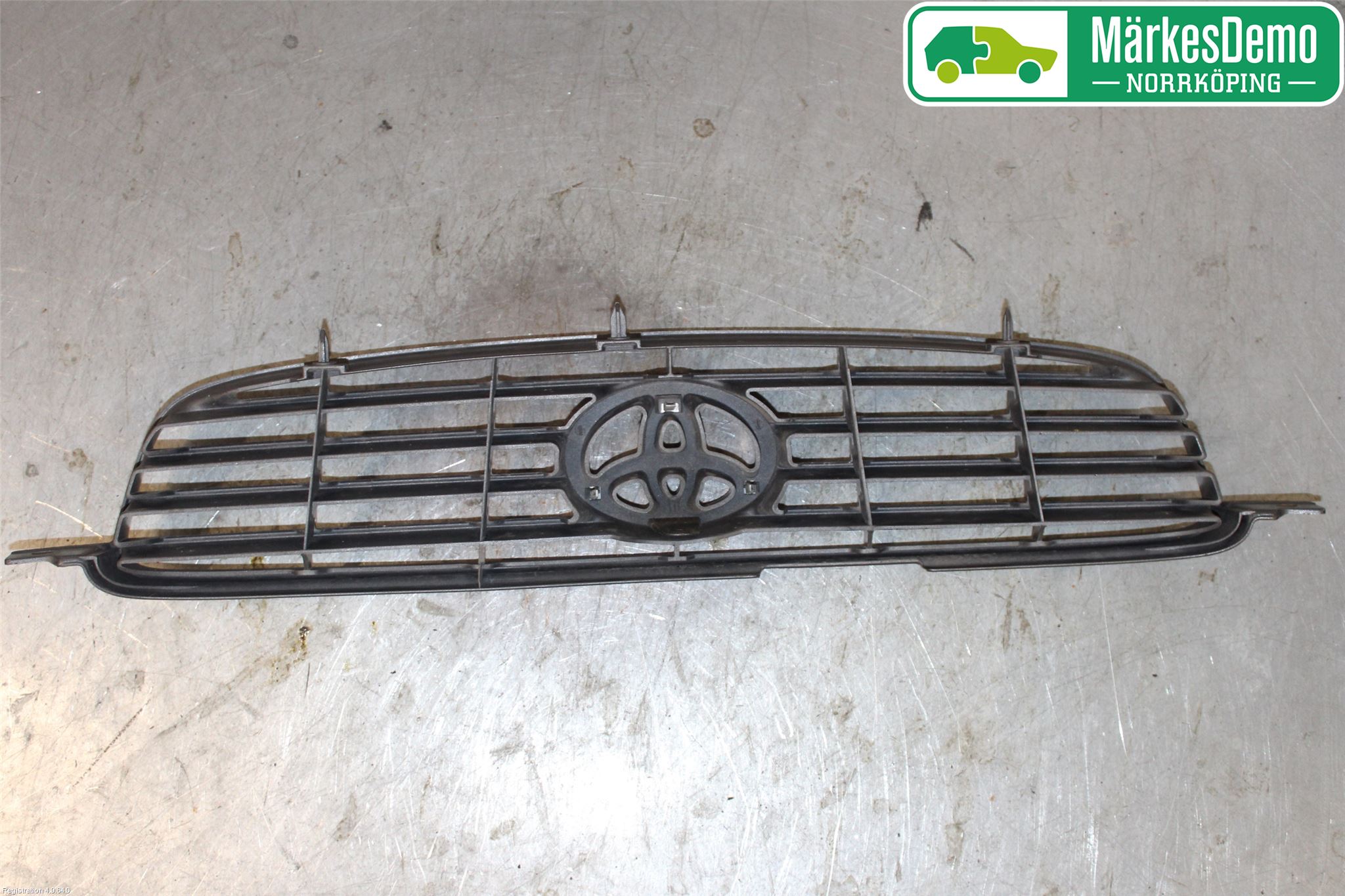 Toyota COROLLA 98-01 Grill Komp