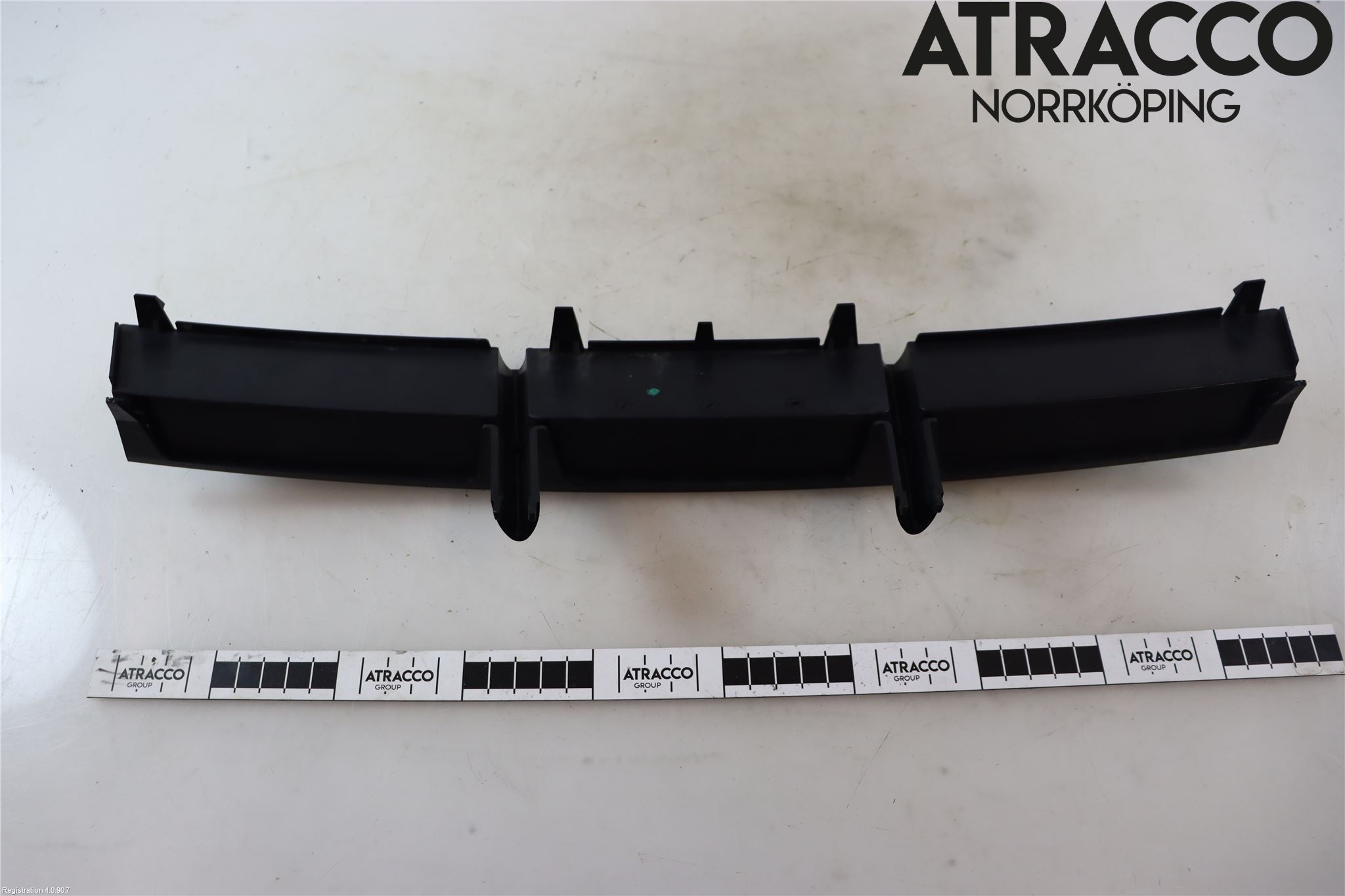 BMW 5 E60/61 Sed/Tou 02-10 Grilldel Mitt
