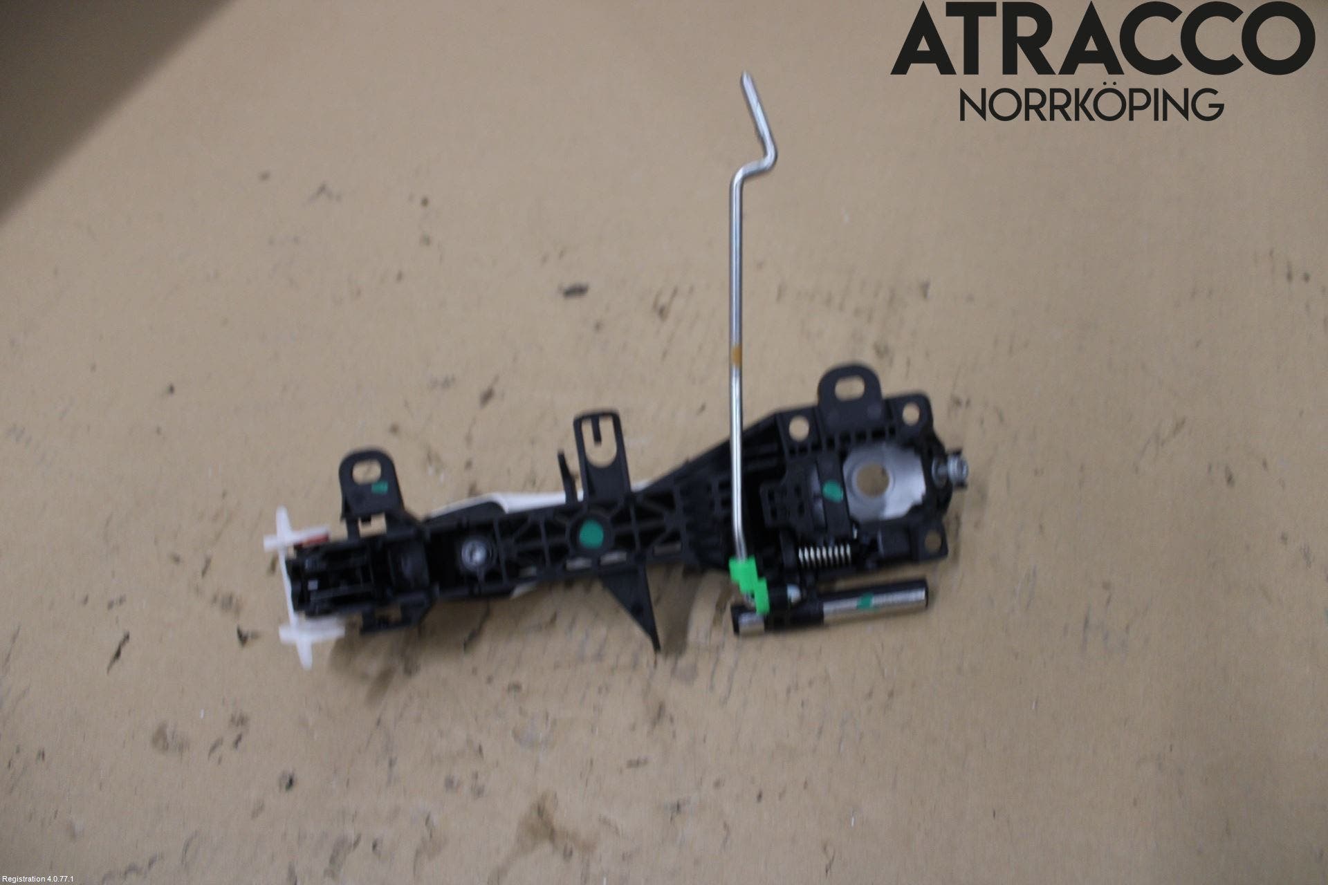 Toyota YARIS XP21 20- Dörrhandtag Yttre Vä