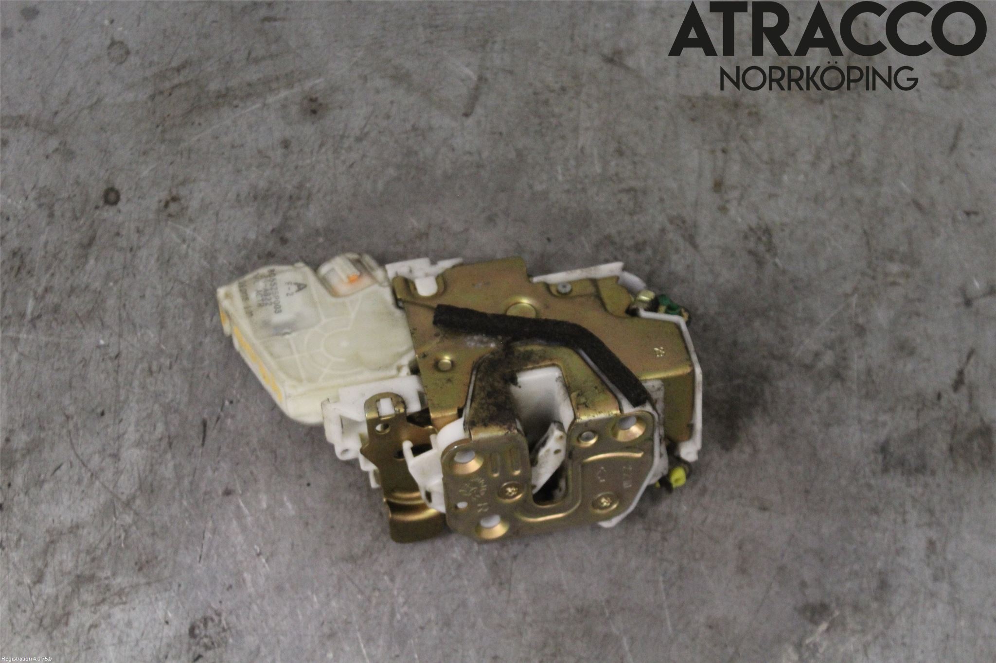 Nissan NAVARA 98-05 Låskista-Dörrlås