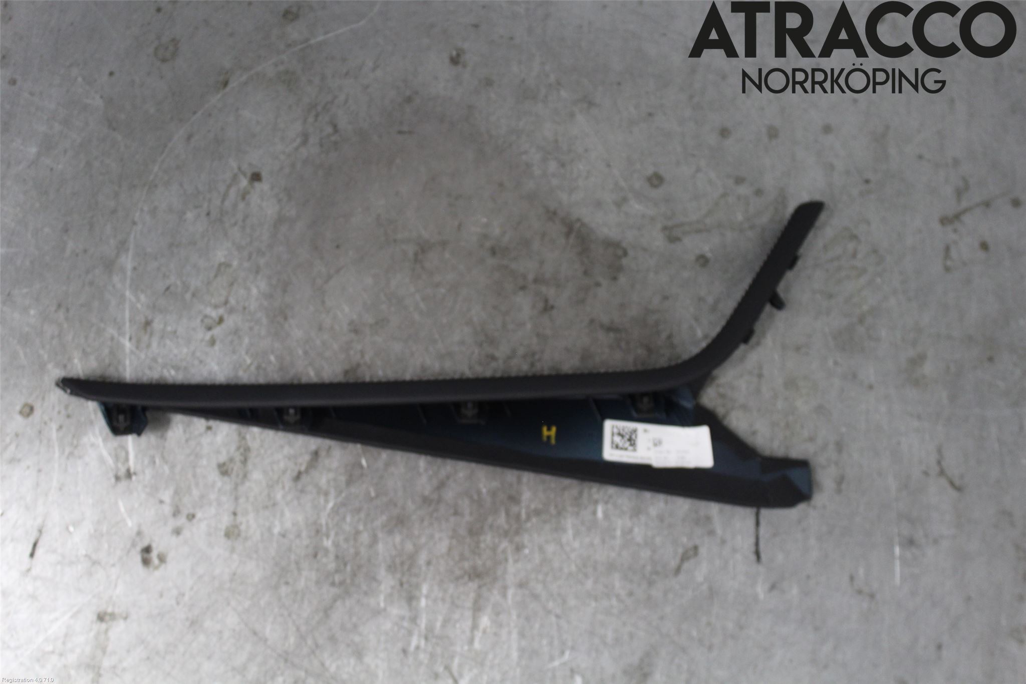 Jaguar F-PACE Instrumentkonsoll Mitt
