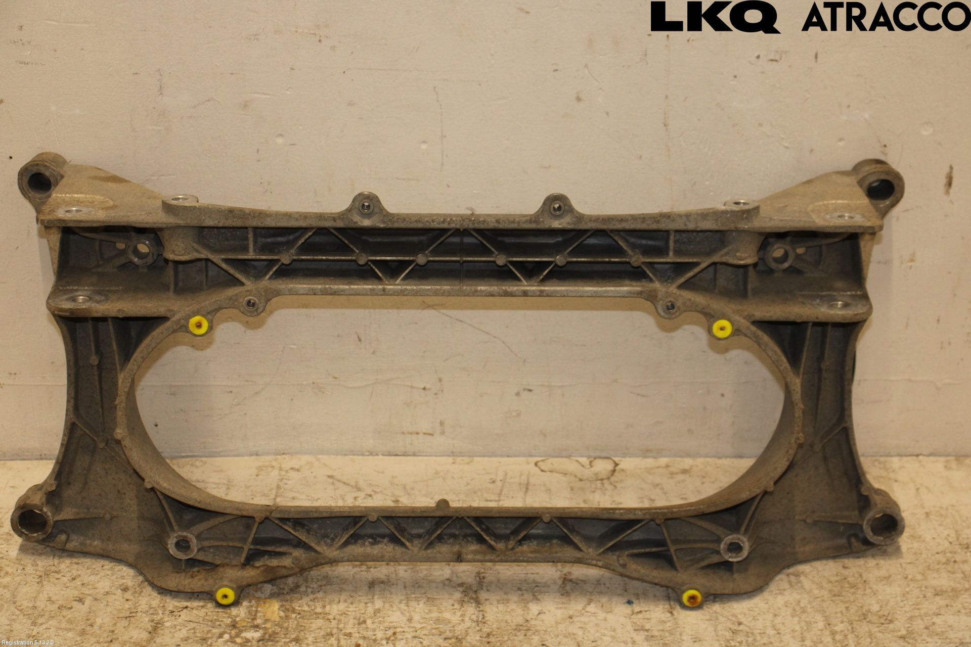 Lexus IS 250/350 14-20 Framvagnsbalk