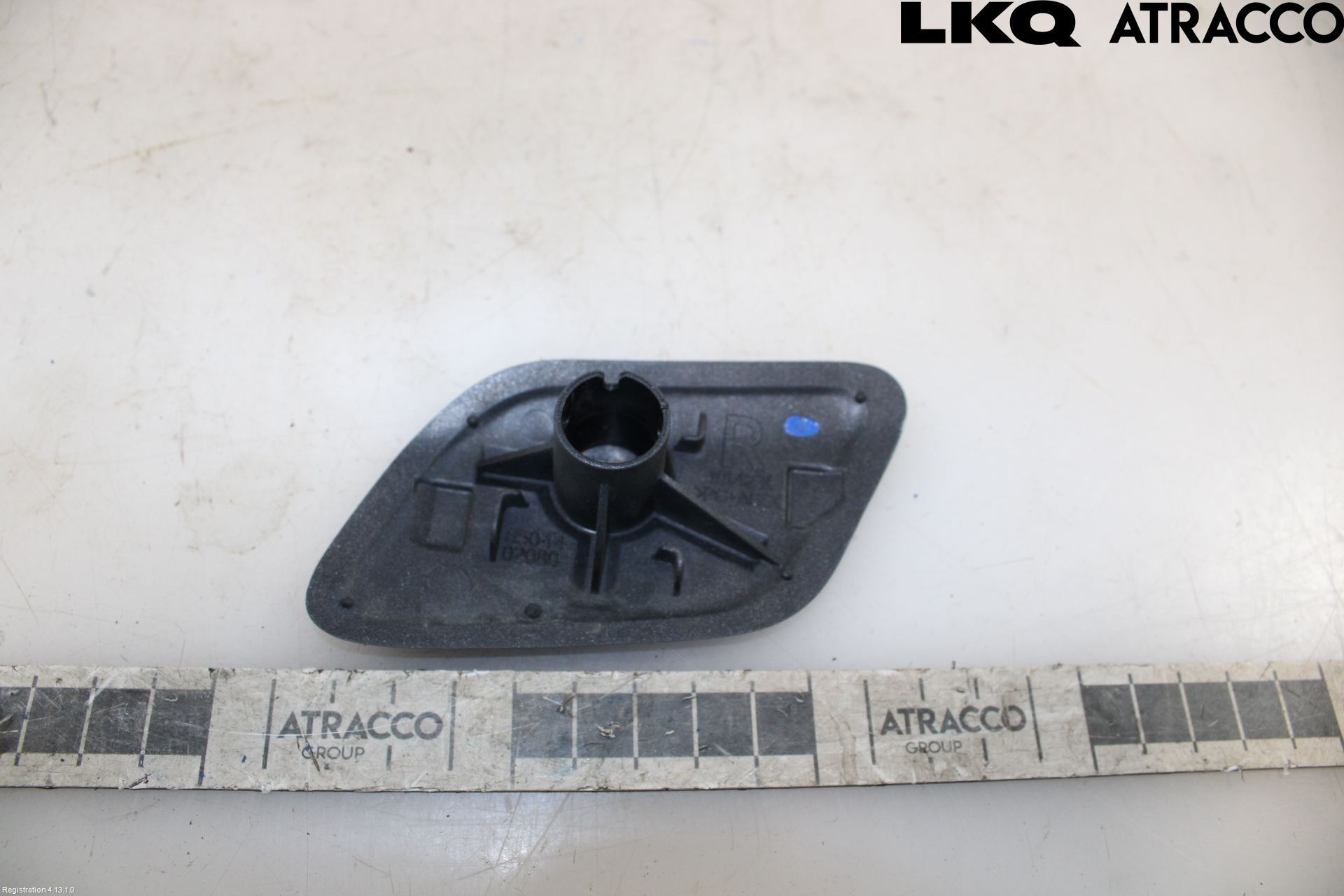 Toyota AURIS 10-12 Spolarmunstycke Strålkastare