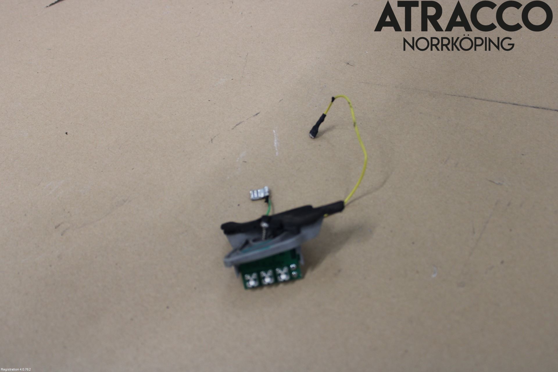 Saab 9-3 VER 2 Bakljusinsats-Lamphvä