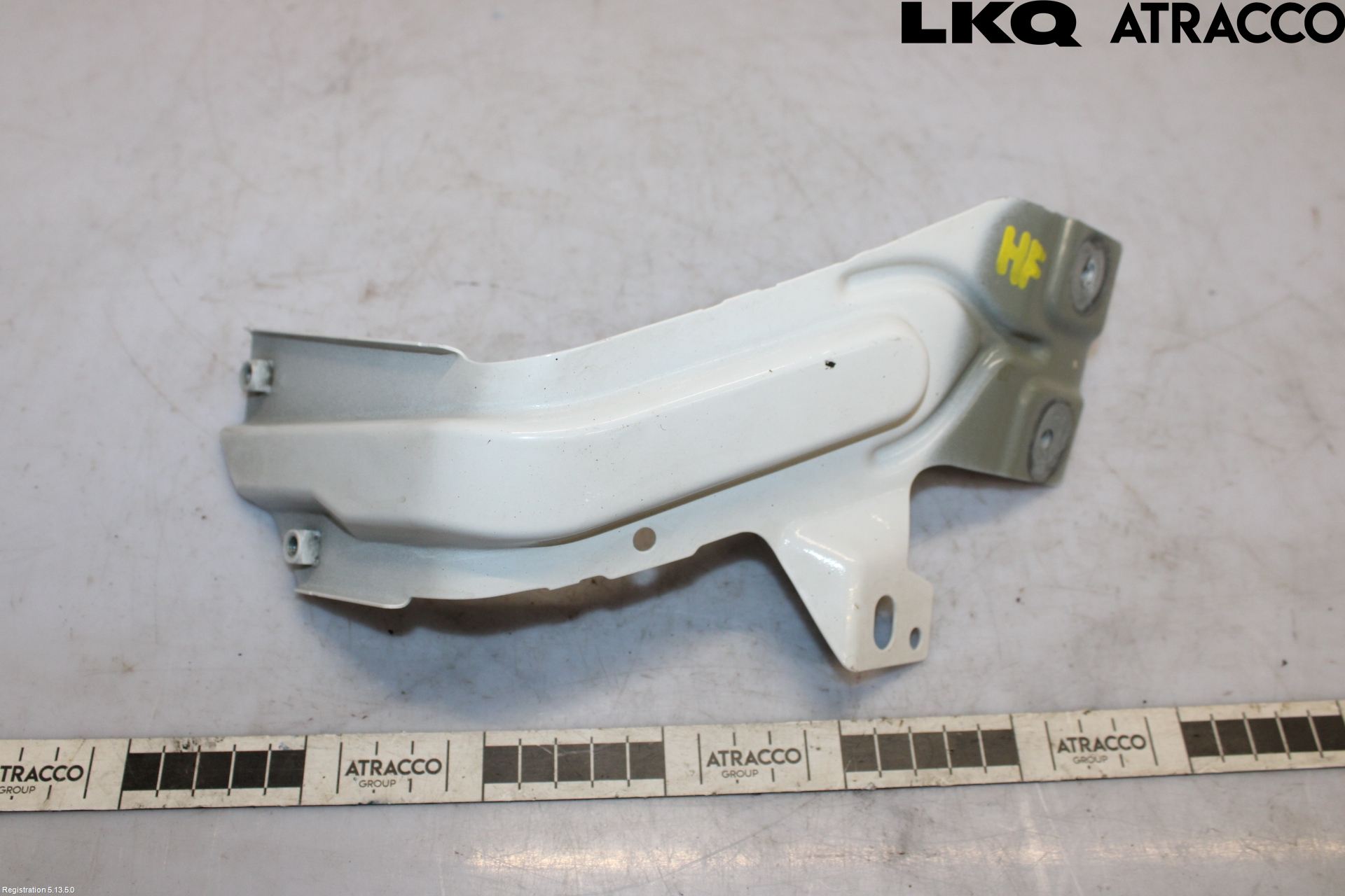 Volkswagen VW CADDY 16-20 Skärmfäste Fram Hö